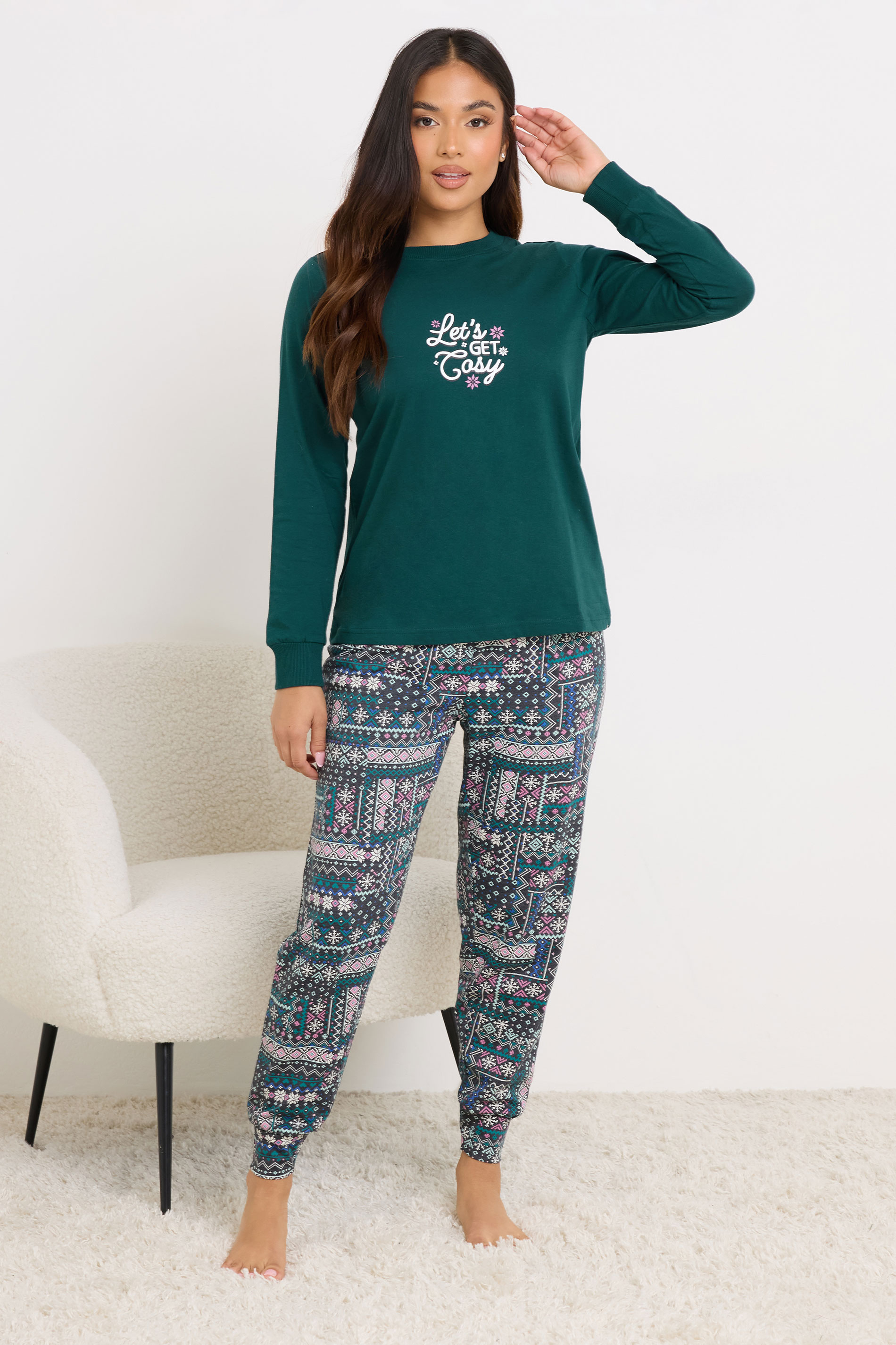 PixieGirl Petite Women's Green 'Let's Get Cosy' Snowflake Slogan Pyjama Set 3