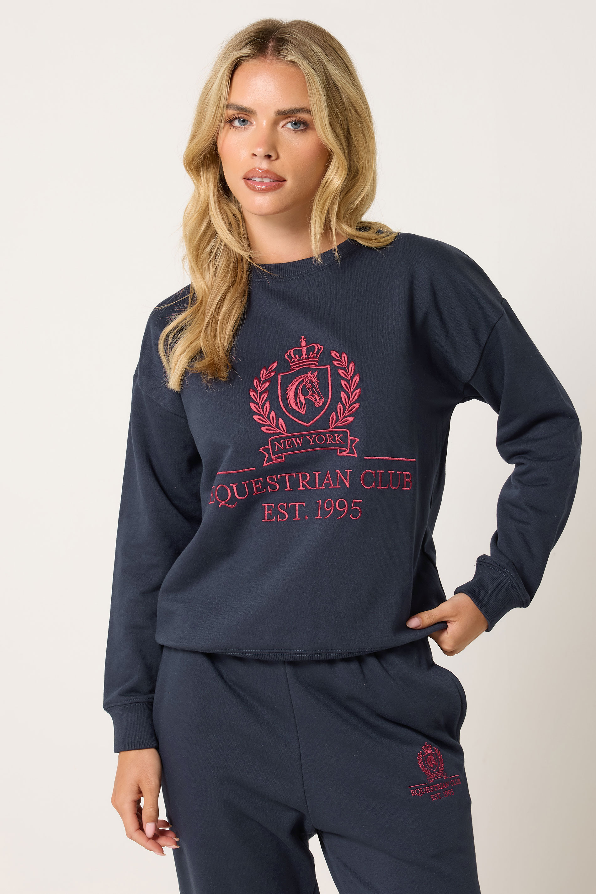 Pixiegirl Women's Blue Petite ’S Navy Embroidered Sweatshirt Size 8