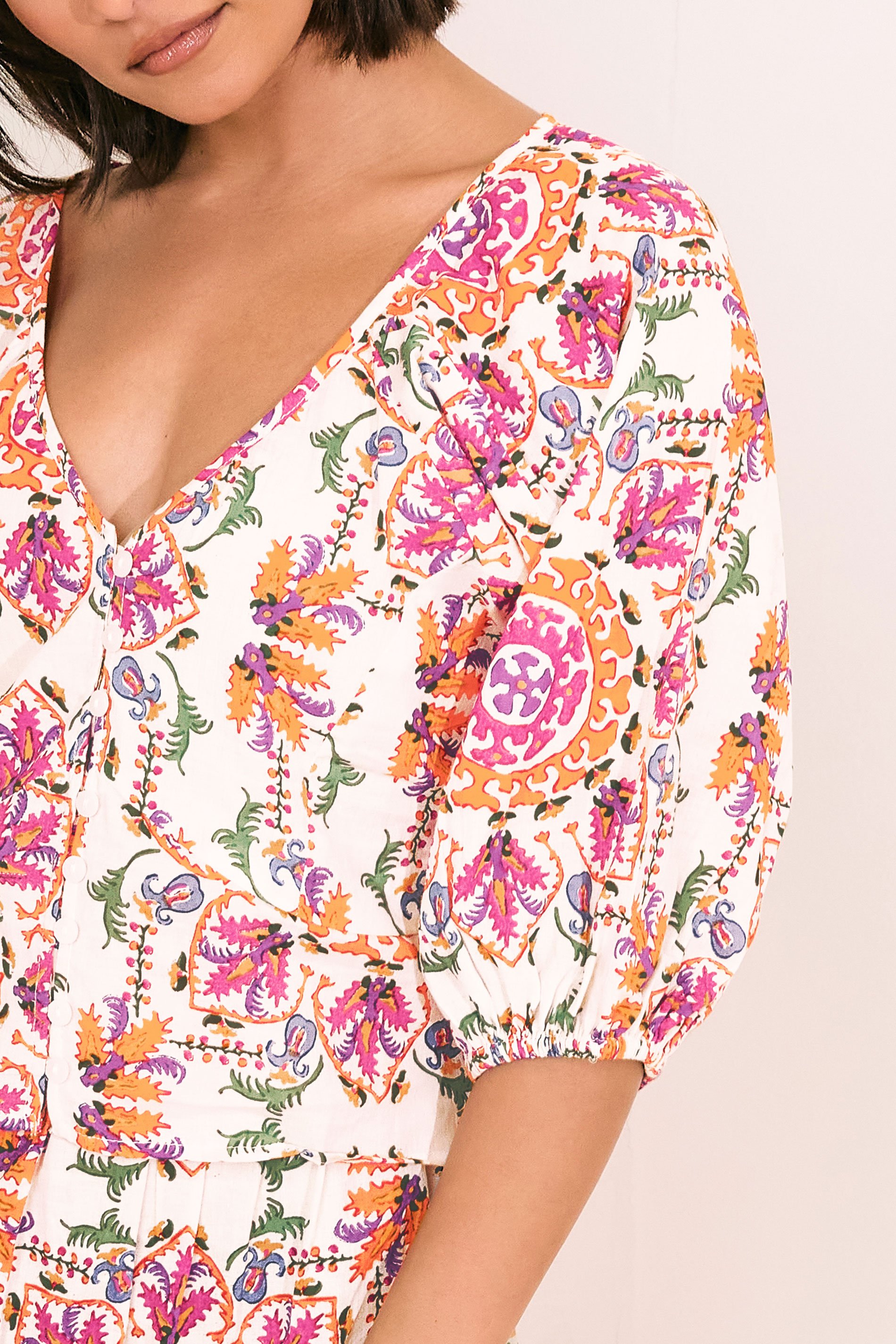 PixieGirl Petite Women's White Abstract Tile Puff Sleeve Top | PixieGirl 6