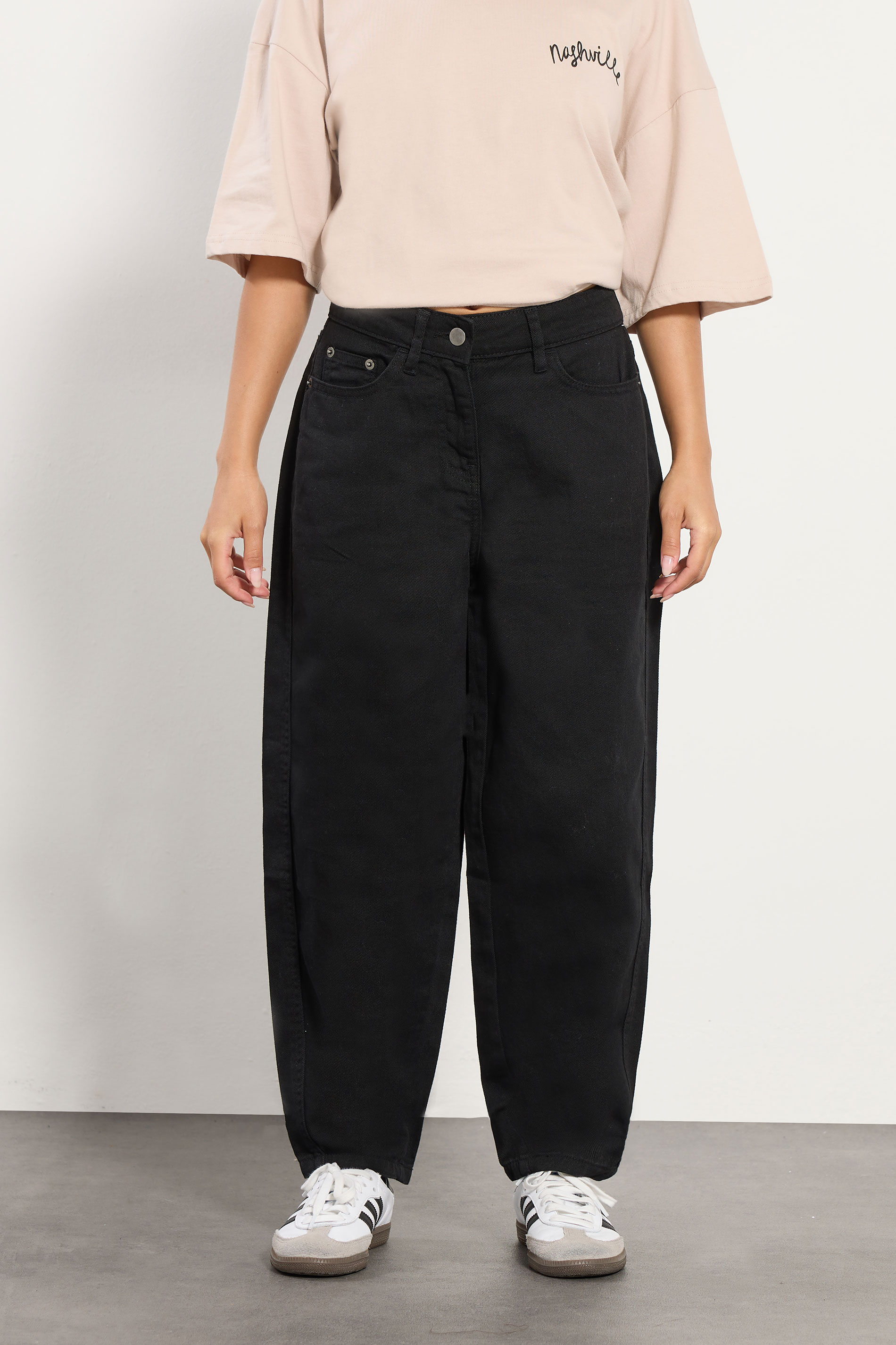 PixieGirl Petite Women's Black Non-Stretch Barrel Jeans | PixieGirl 2