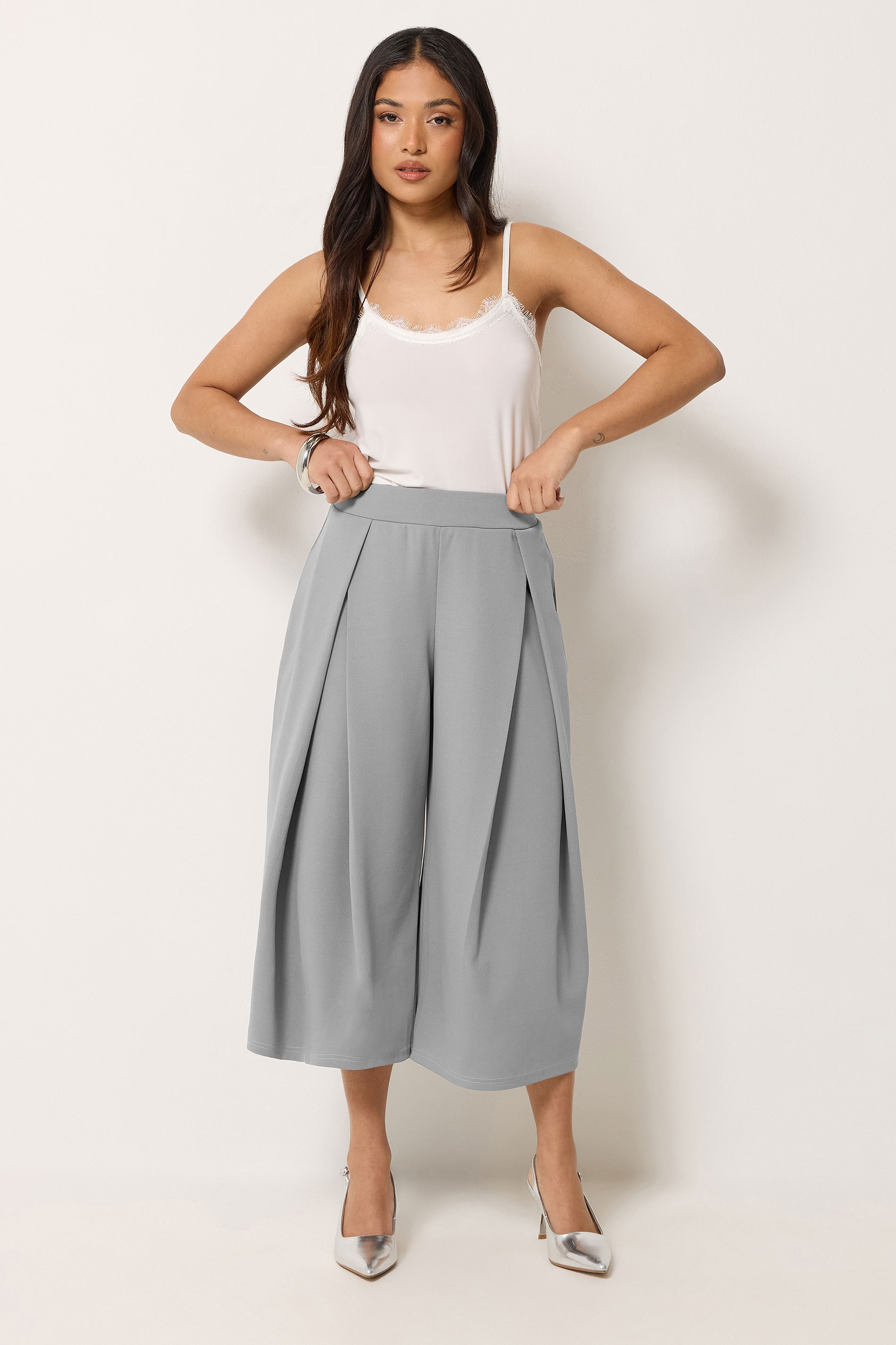 Pixiegirl Women's Grey Petite Pleated Cropped Wide Leg Trousers Size 8
