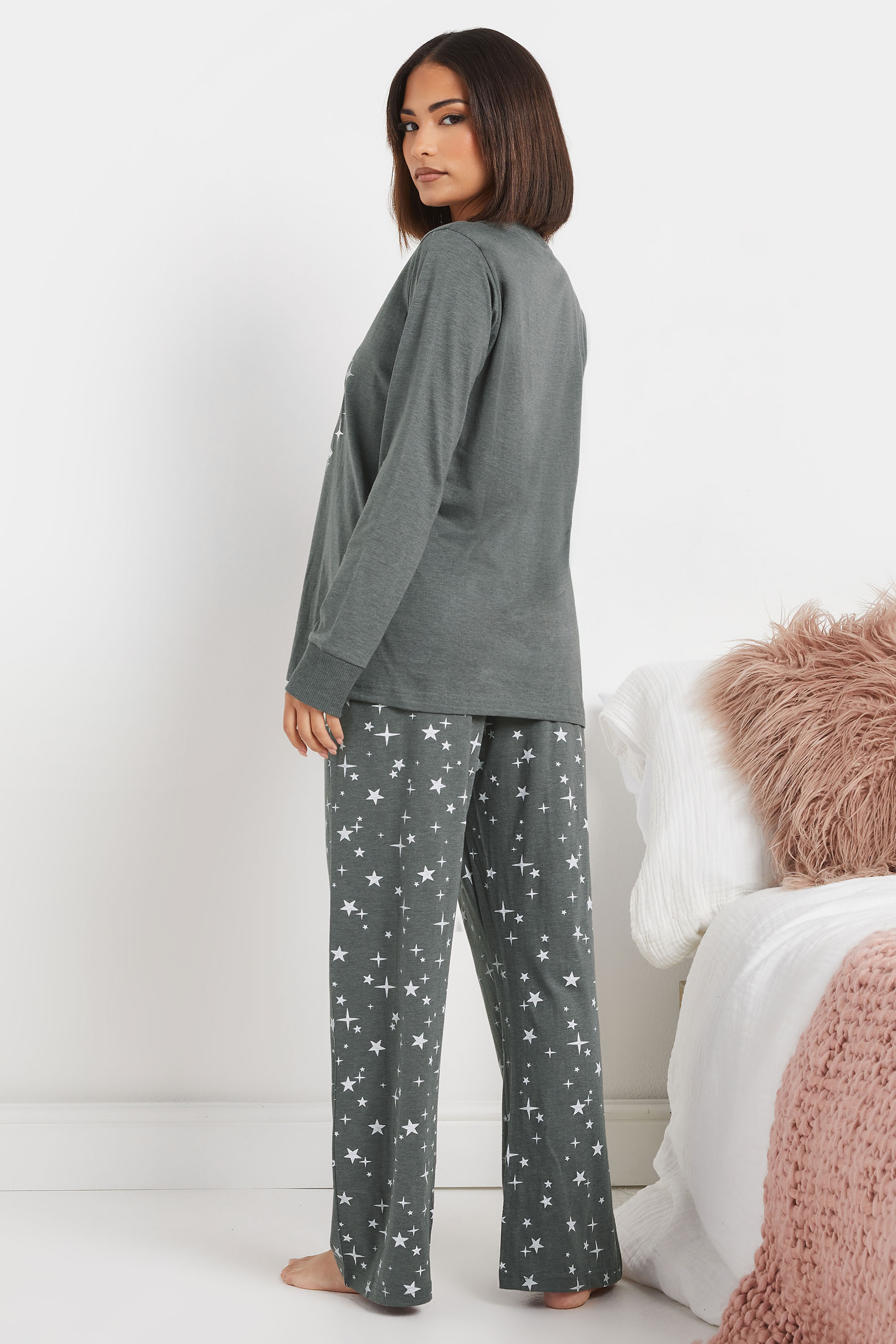 PixieGirl Petite Women's Grey Disco Diva Slogan Pyjama Set | PixieGirl 3