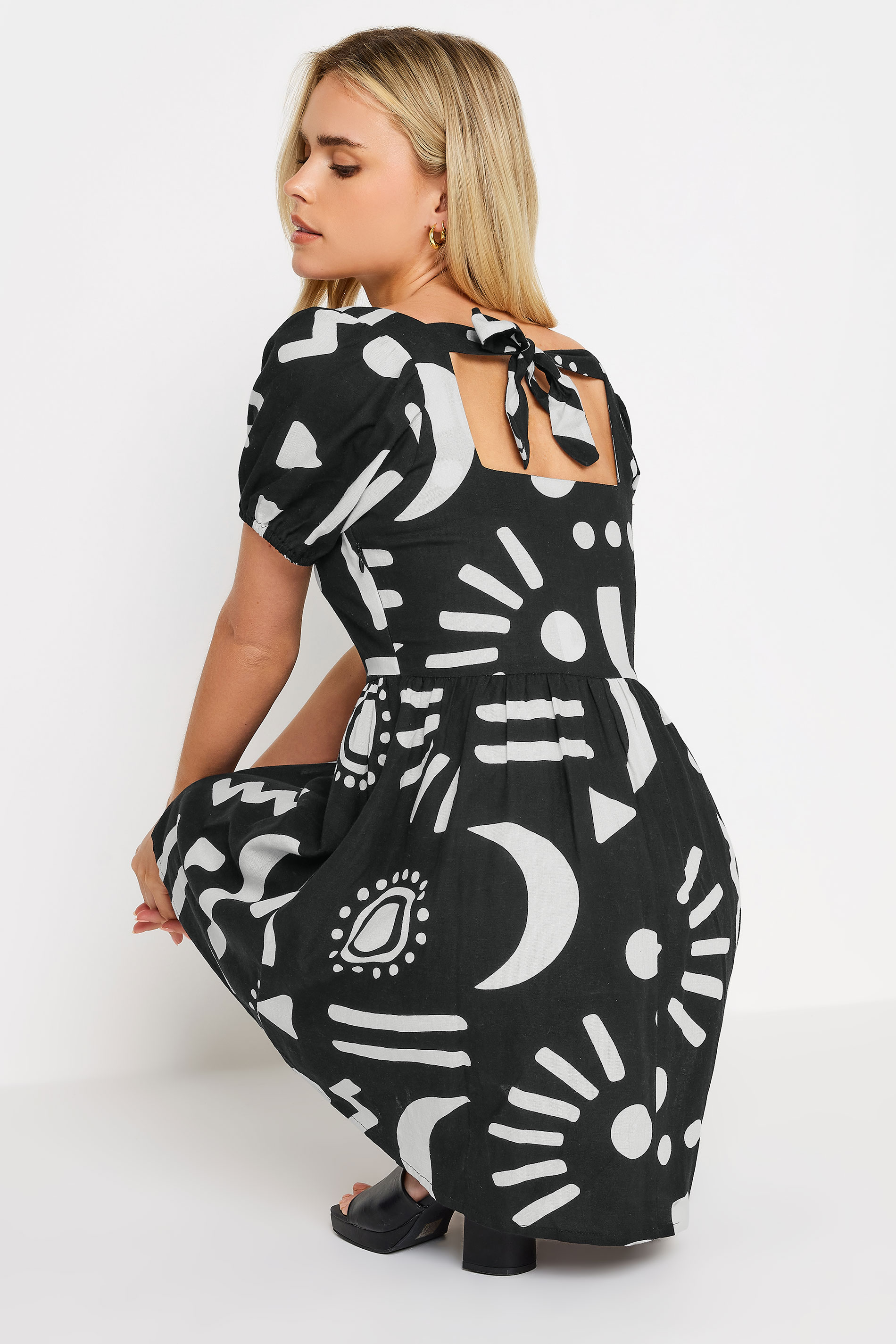 PixieGirl Petite Womens Black Abstract Print Linen Mini Dress | PixieGirl 2