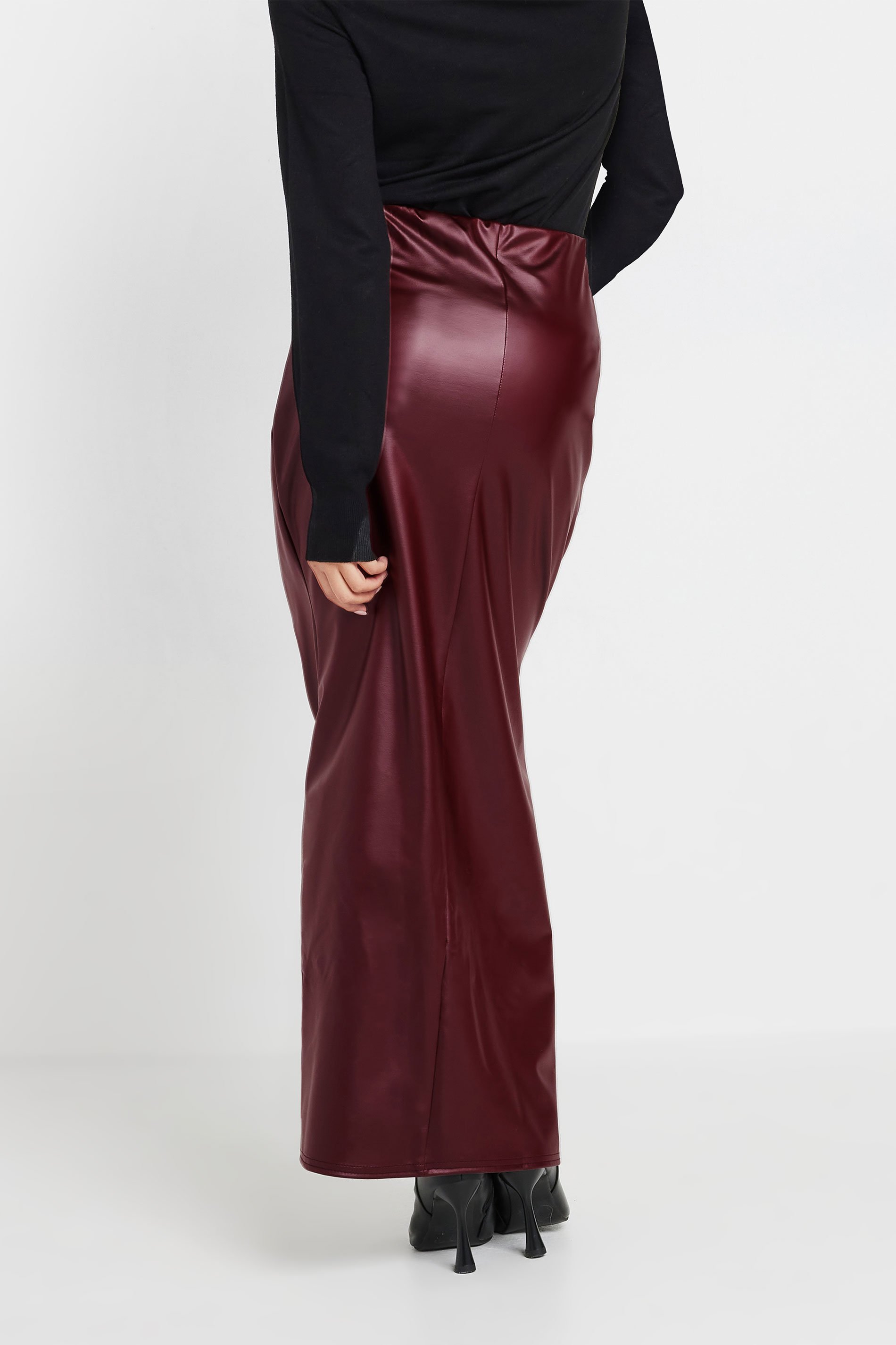 PixieGirl Petite Women's Burgundy Red Faux Leather Fishtail Skirt | PixieGirl 4