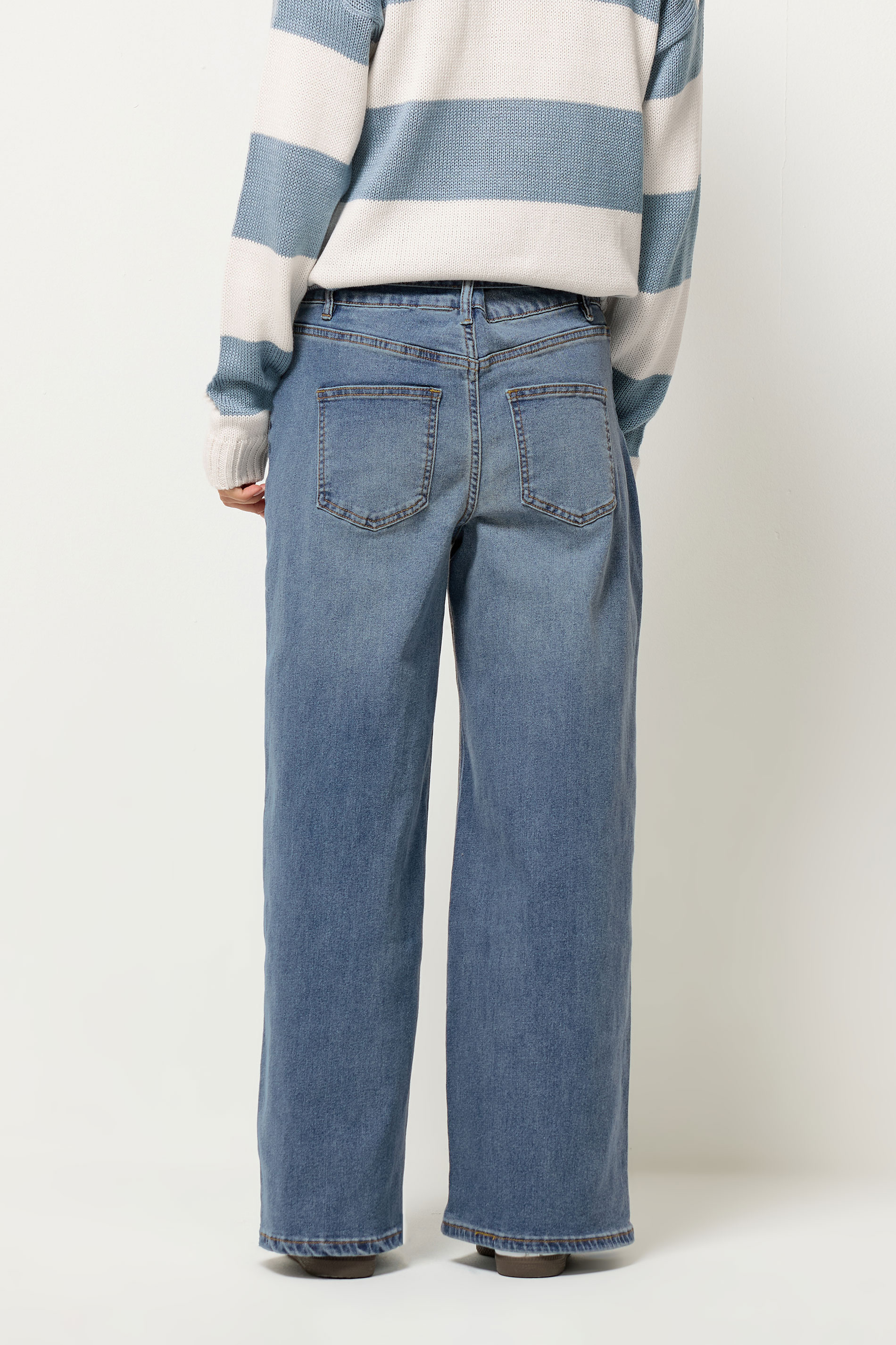 PixieGirl Petite Women's Blue Mid Wash Belt Tie Wide Leg Jeans | PixieGirl  3