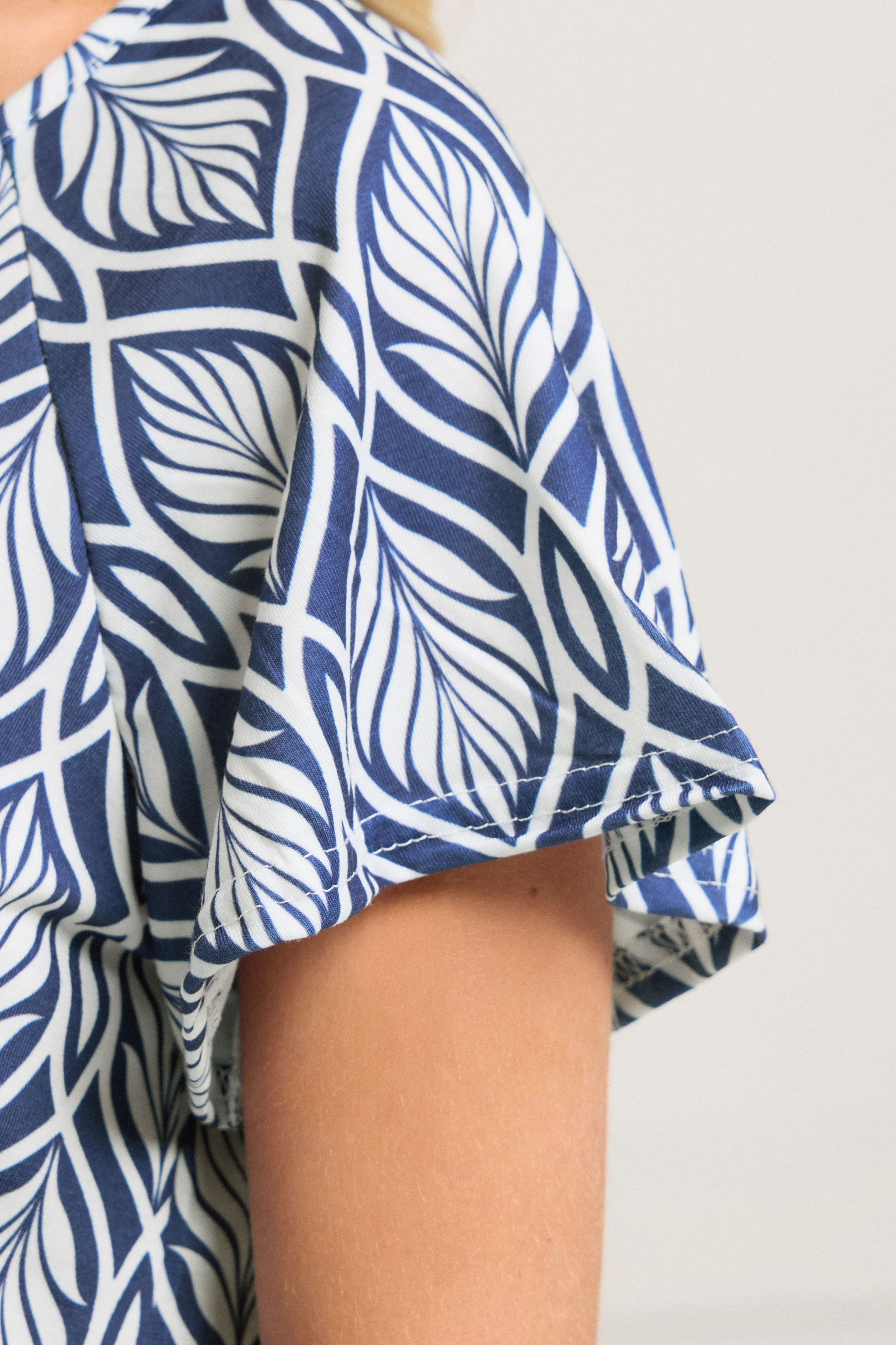 M&Co Petite Navy Blue Leaf Print Scoop Neck Top | M&Co 2