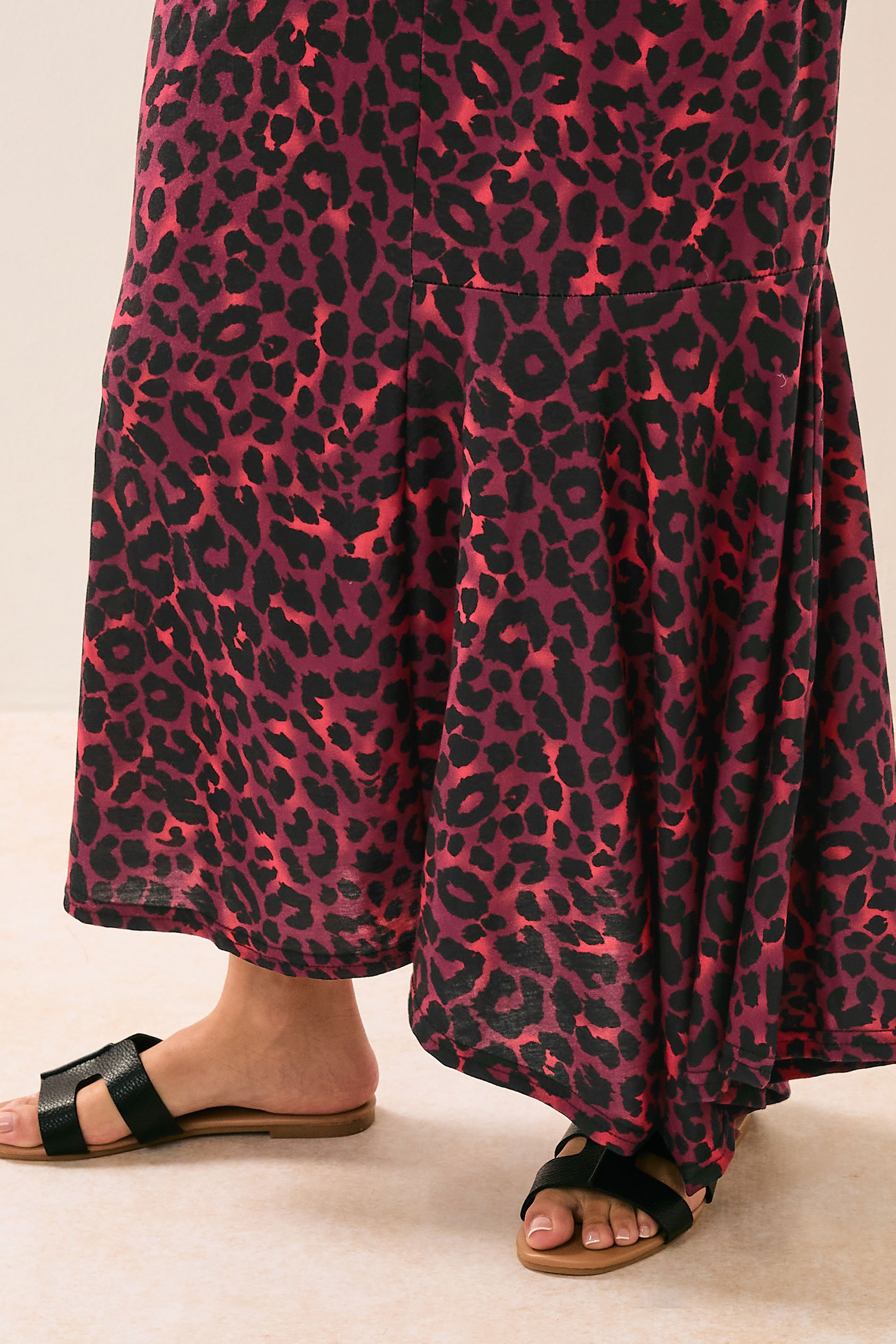 PixieGirl Petite Women's Burgundy Red Leopard Print Hanky Hem Maxi Dress | PixieGirl 5