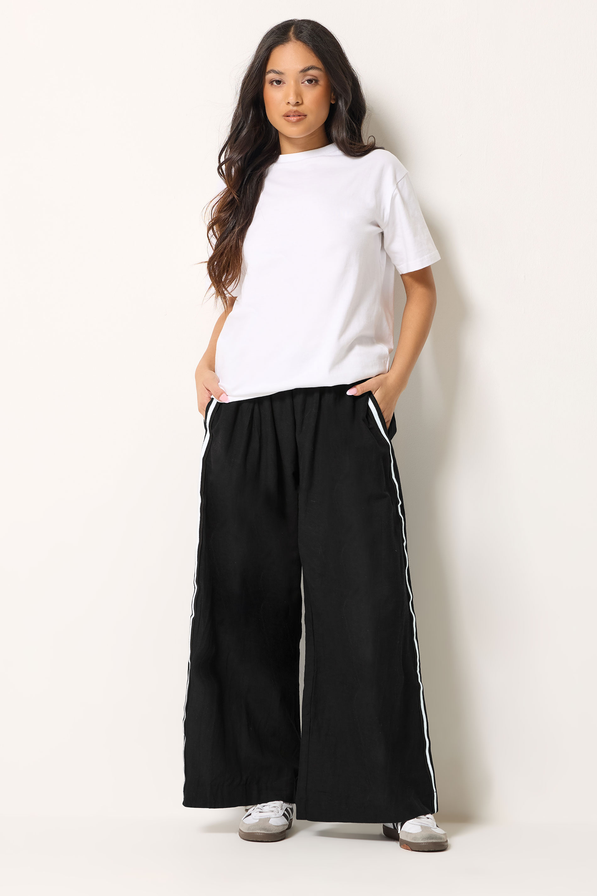 Pixiegirl Women's Black Pxiegirl Petite Side Stripe Linen Wide Leg Trousers Size Petite > 10