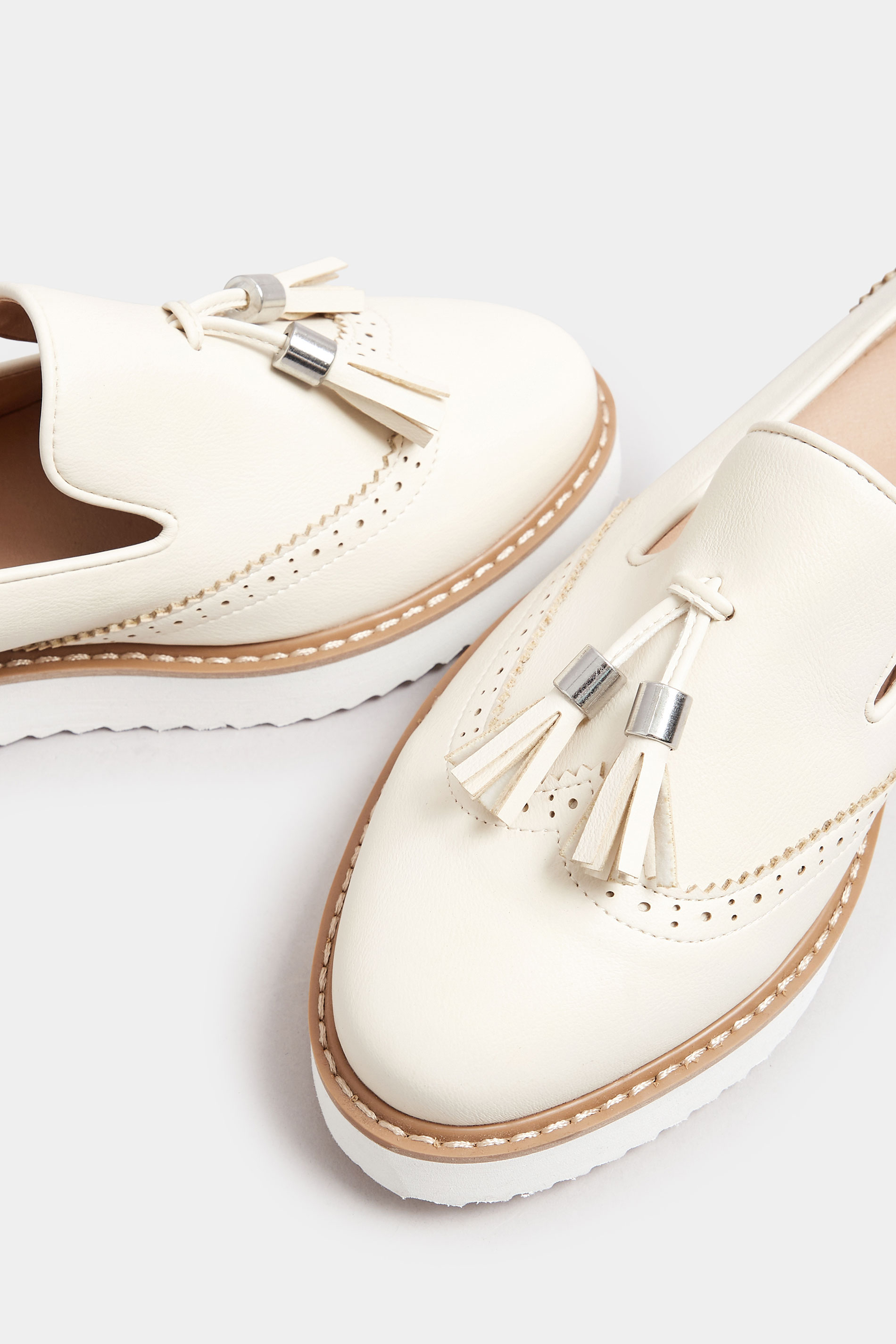 White Faux Leather Chunky Tassel Loafers In Wide EEE Fit | Yours Clothing 5