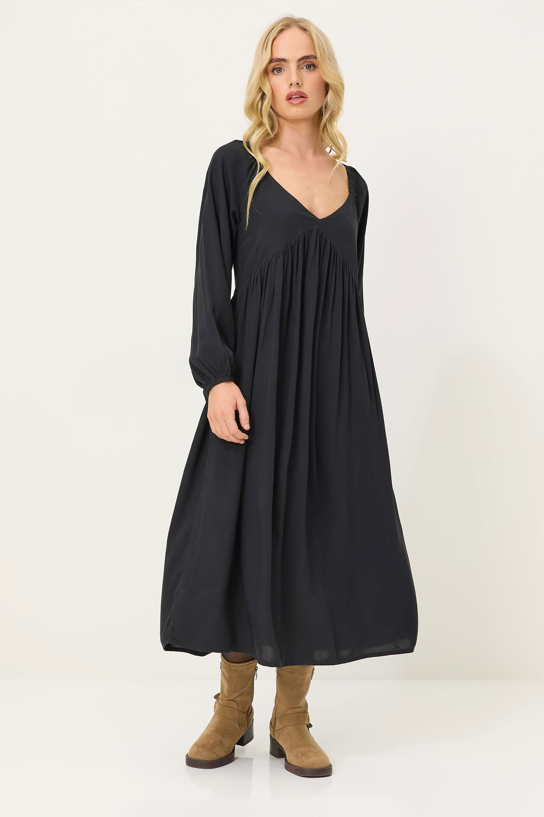 PixieGirl Petite Women's Black Woven Tie Back Smock Dress | PixieGirl 2