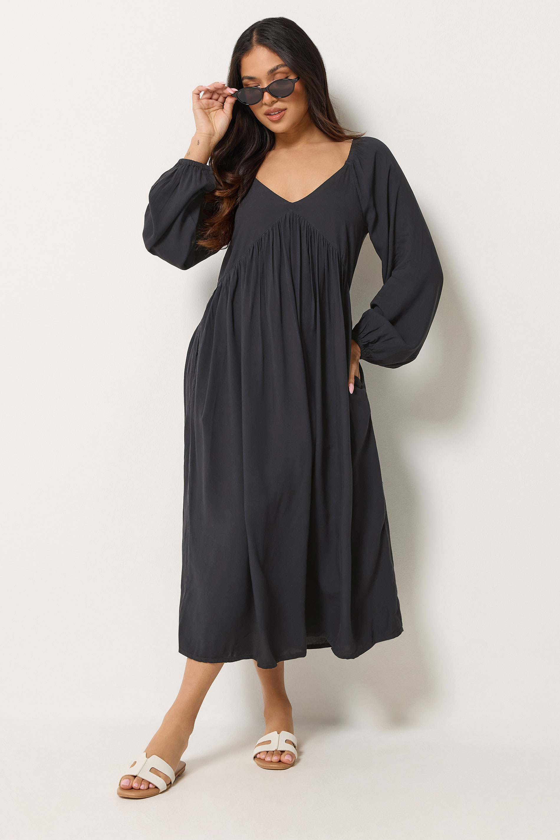 PixieGirl Petite Women's Black Woven Tie Back Smock Dress | PixieGirl 3