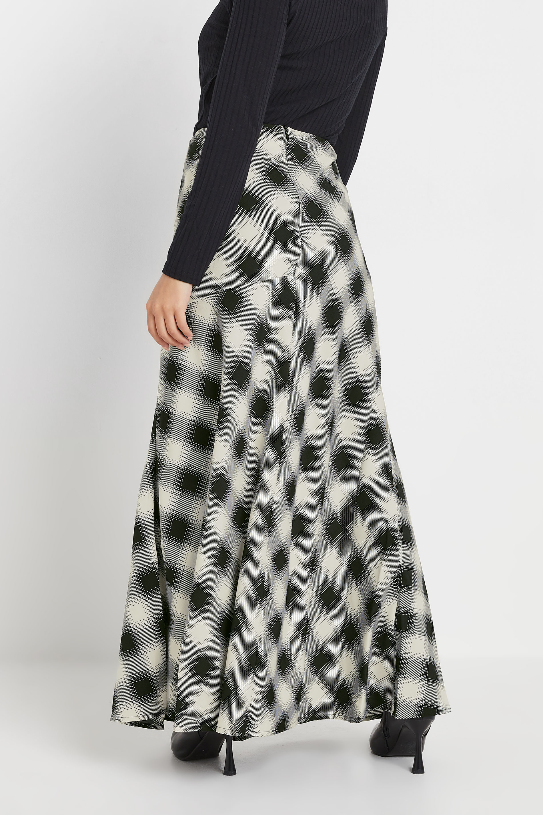 PixieGirl Petite Women's Black Blurred Check Maxi Skirt | PixieGirl 3