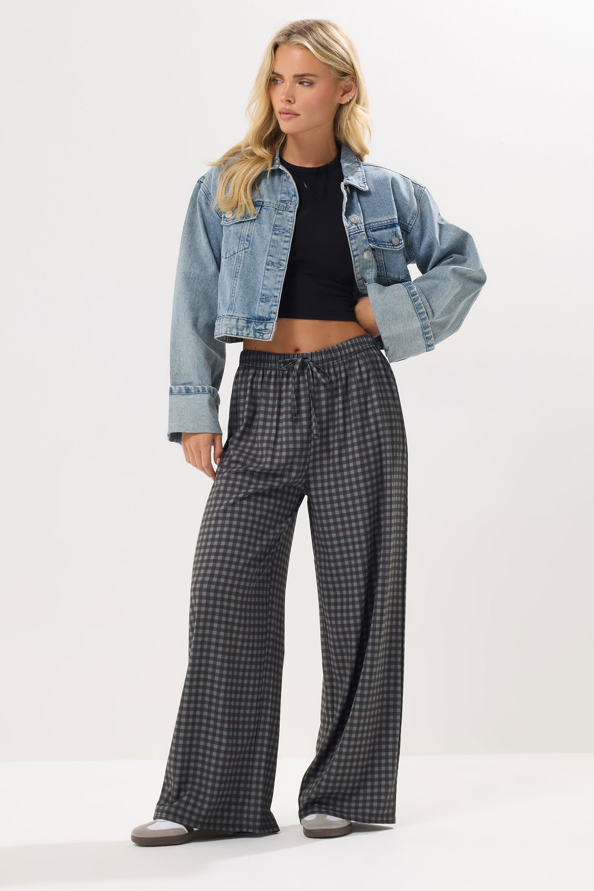 PixieGirl Petite Women's Grey Crinkle Gingham Wide Leg Trousers | PixieGirl 1