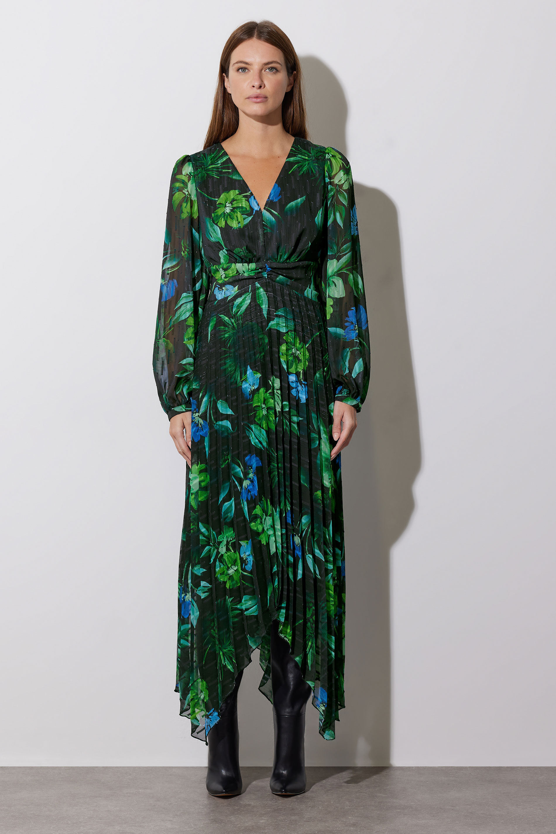 STAR Black & Green Leaf Print Pleated Dress | STAR x JM 3