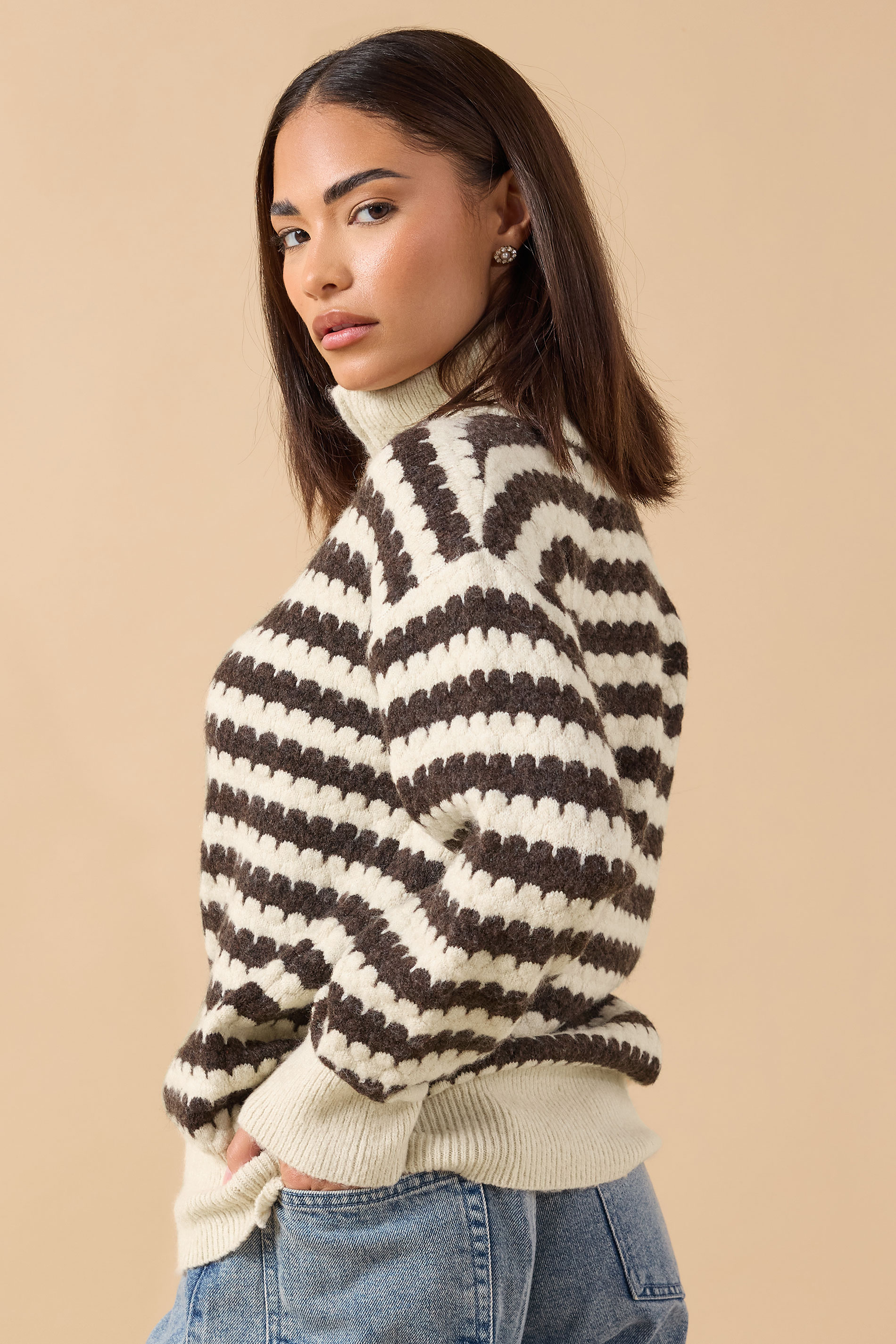 PixieGirl Petite Women's Brown Knitted Scalloped Zip Cardigan | PixieGirl 3