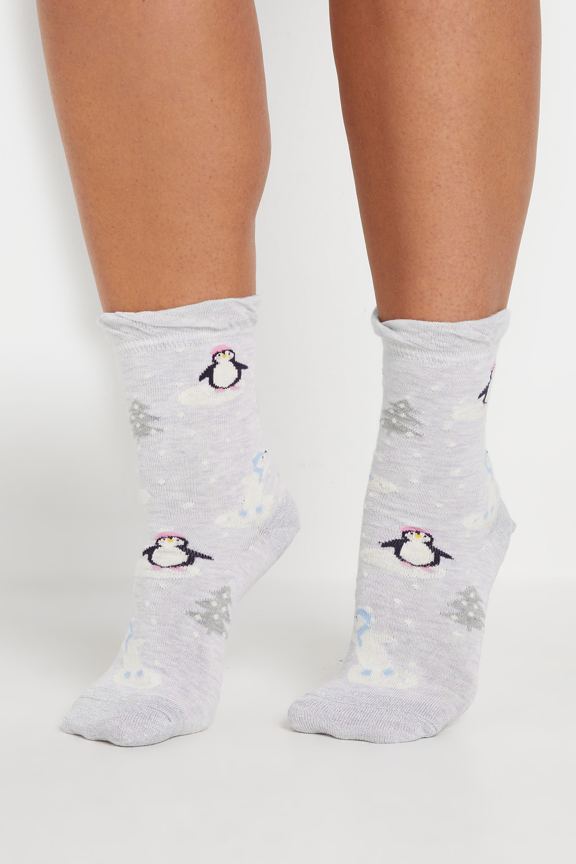 YOURS 4 PACK Plus Size Blue & Grey Novelty Penguin Print Ankle Socks | Yours Clothing 2