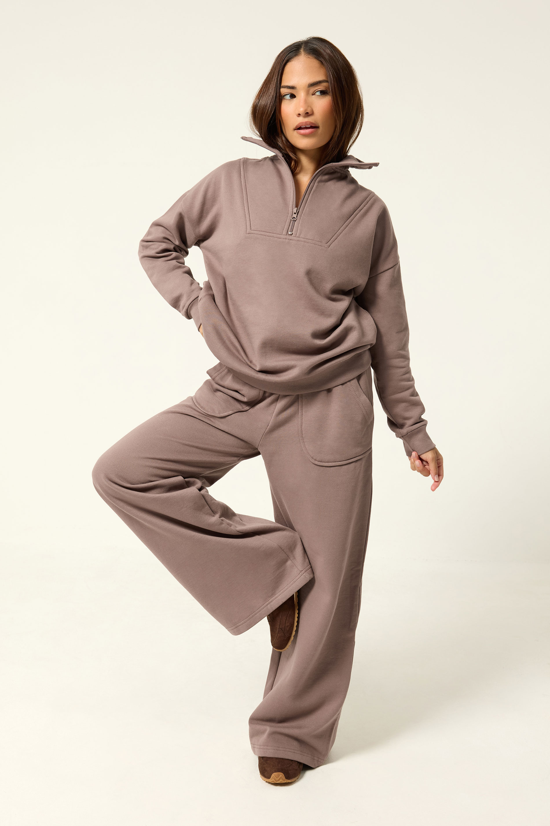 Pixiegirl Women's Brown Petite Mocha Wide Leg Joggers Size Petite > 10