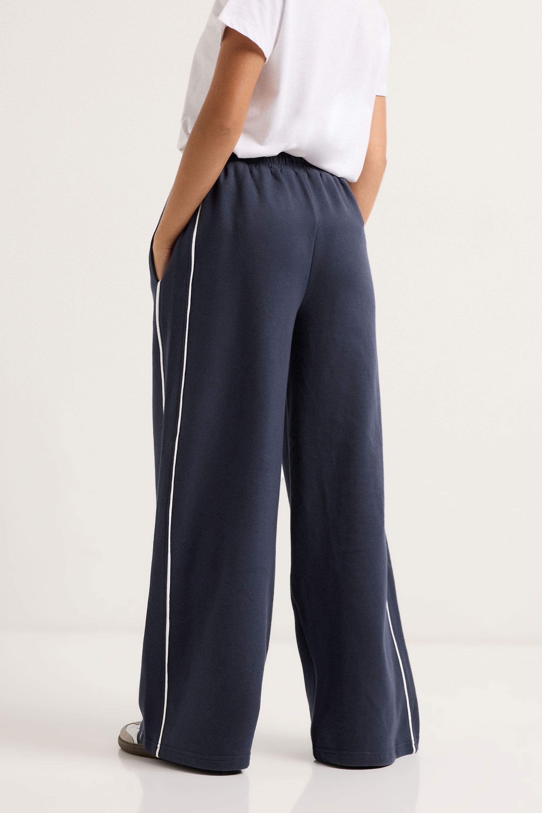 PixieGirl Petite Women's Navy Blue Contrast Piping Wide Leg Joggers | PixieGirl 4