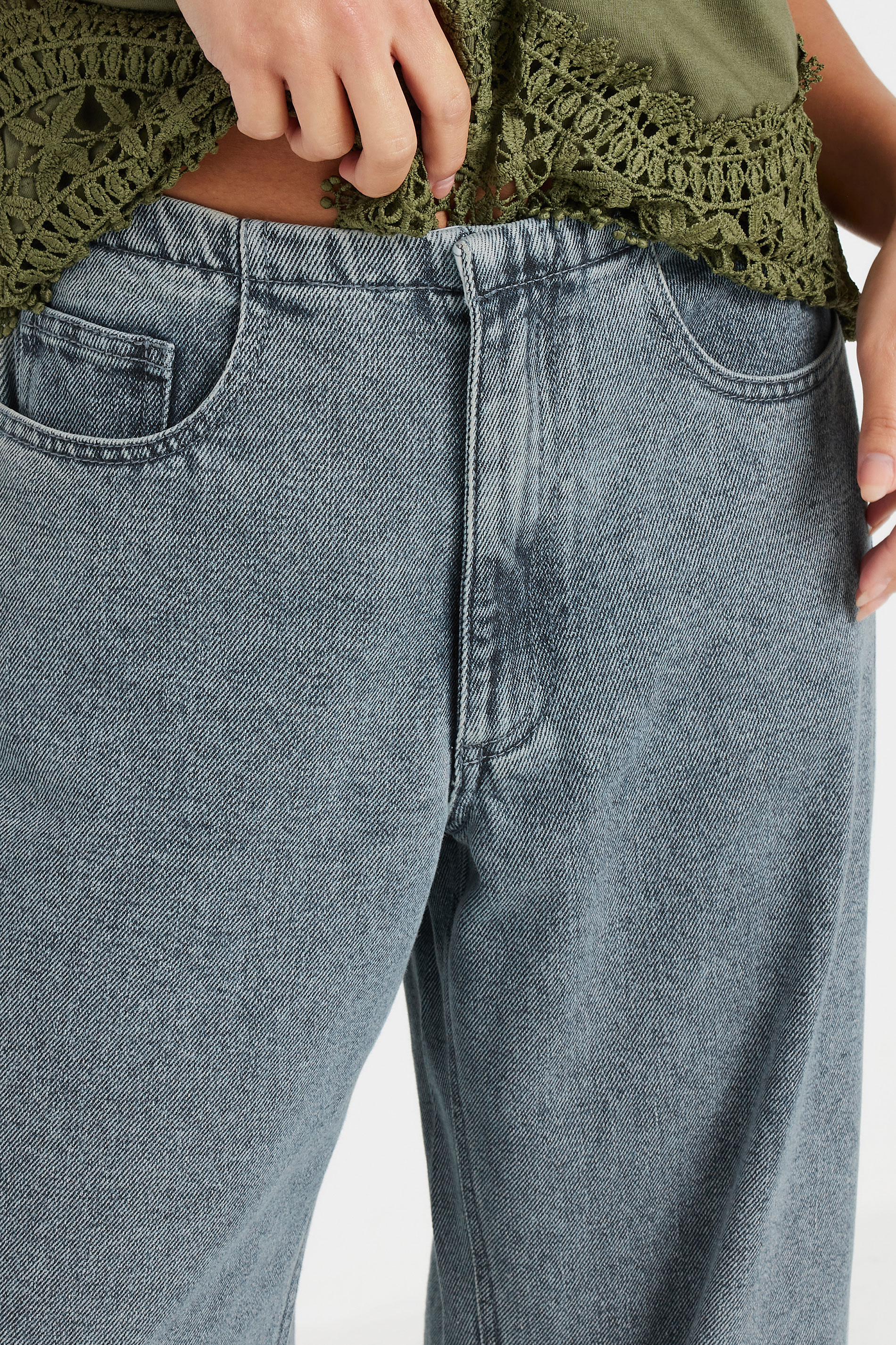 PixieGirl Petite Women's Blue Denim Thin Waistband Wide Leg Jeans | PixieGirl  5