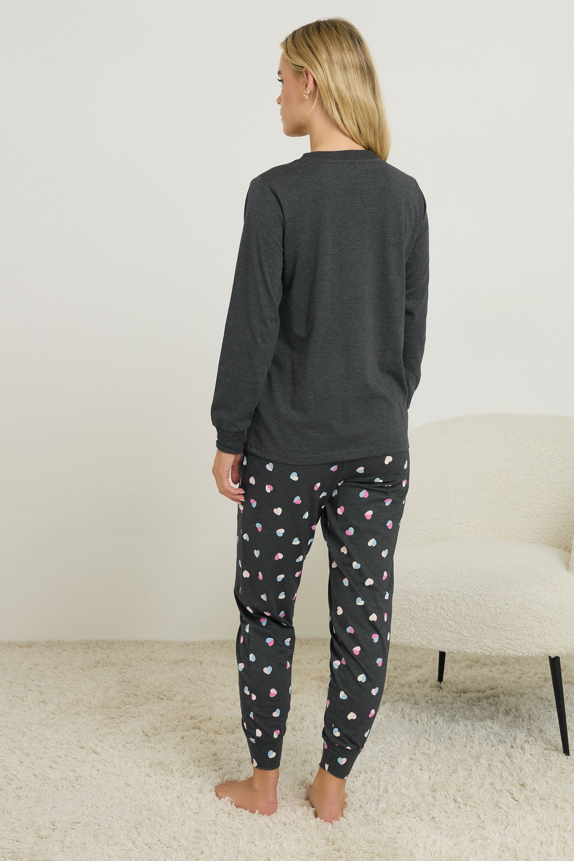 PixieGirl Petite Women's Grey 'Feel The Love' Heart Slogan Pyjama Set 3