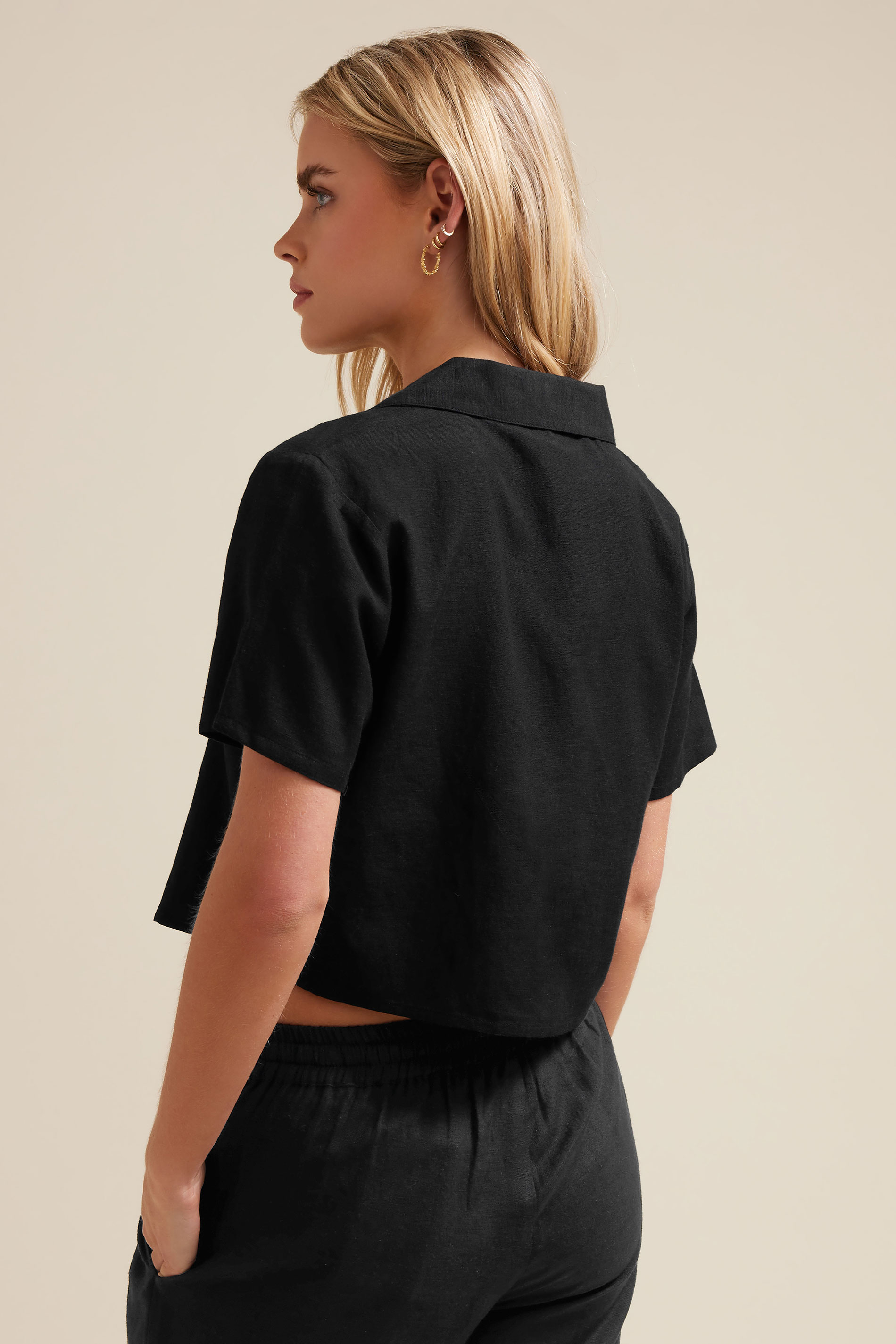 PixieGirl Petite Women's Black Linen Cropped Short Sleeve Shirt | PixieGirl 4