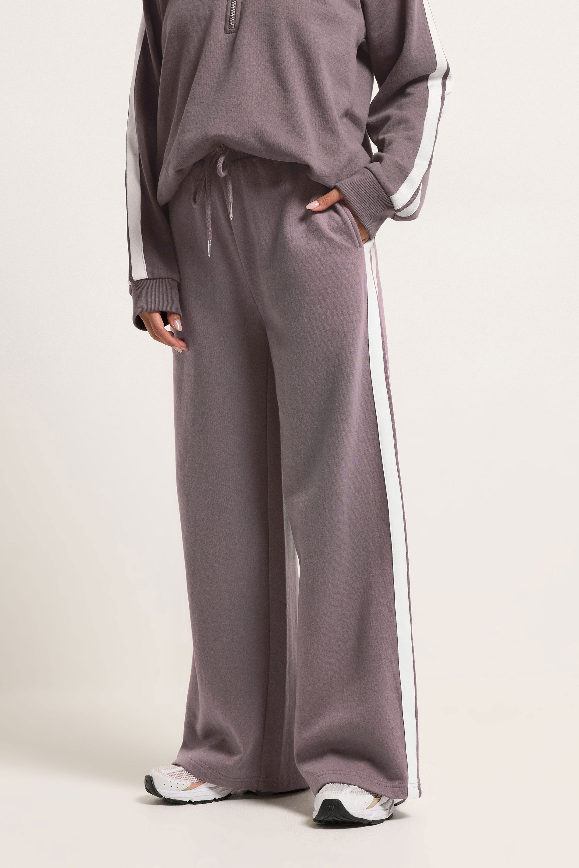 PixieGirl Petite Women's Set Purple Stripe Quarter Zip Sweatshirt & Wide Leg Joggers | PixieGirl 6