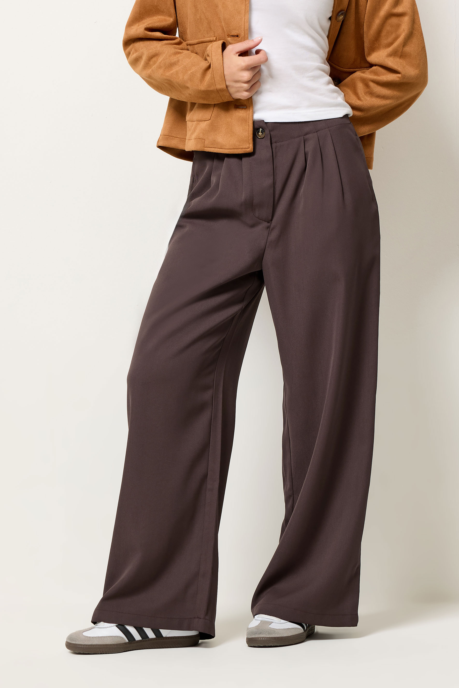 PixieGirl Petite Women's Brown Pleated Wide Legs Trousers | PixieGirl 2