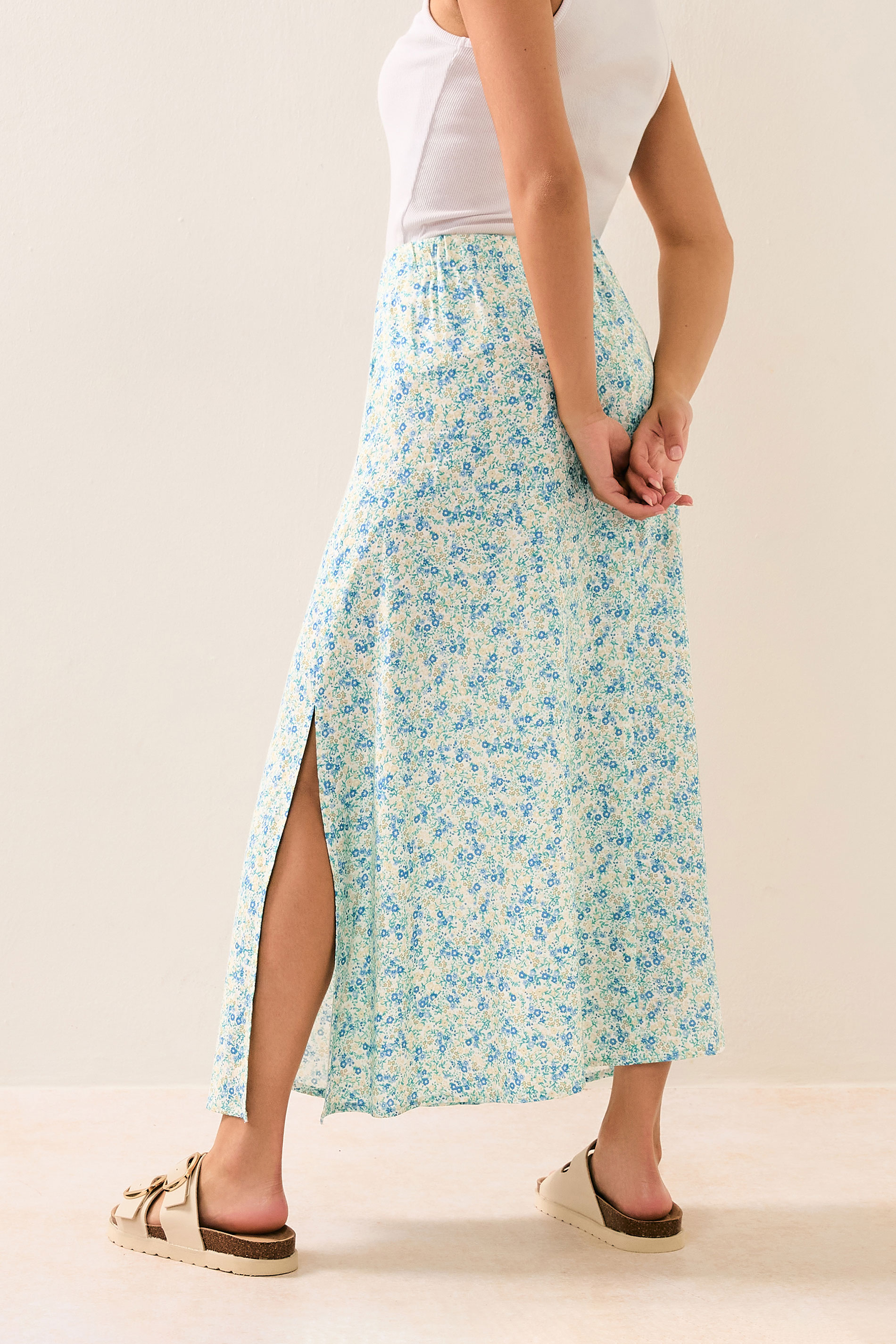 PixieGirl Petite Women's Blue Ditsy Floral Midaxi Skirt | PixieGirl 3