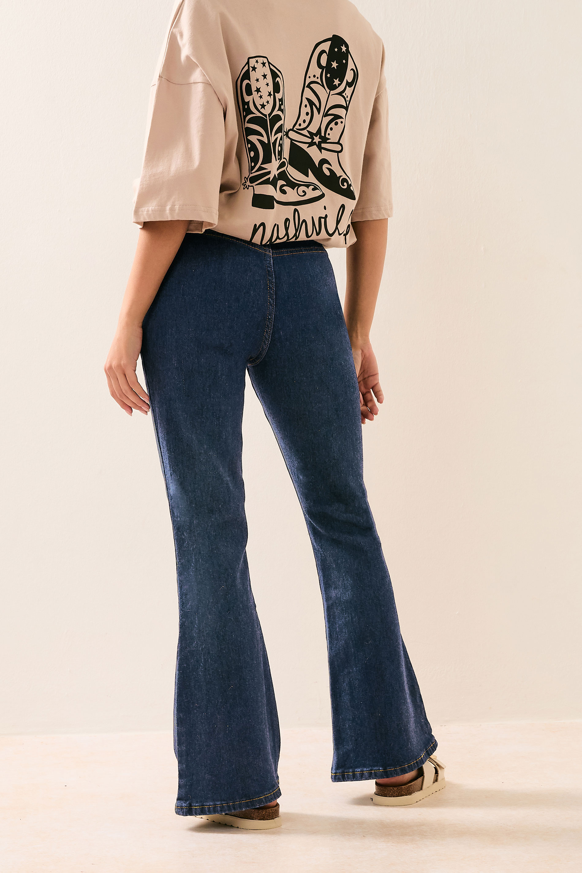 PixieGirl Petite Women's Indigo Blue Stretch Pocket Patch Flared Jeans | PixieGirl 4