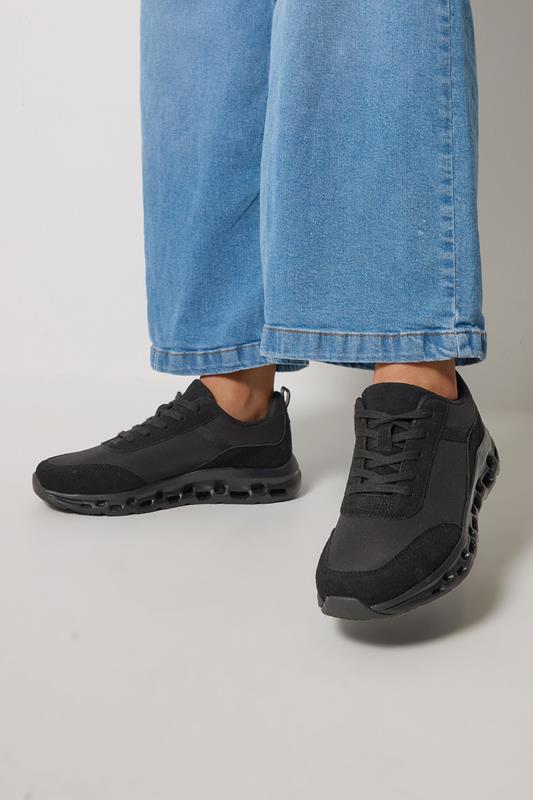 Black Chunky Runner Trainers In Extra Wide EEE Fit