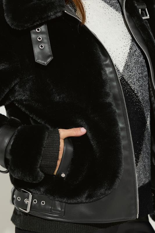 STAR Black Faux Fur Coat | StarByJM 4