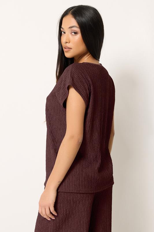 M&Co Petite Brown Textured V-Neck T-Shirt | M&Co 2