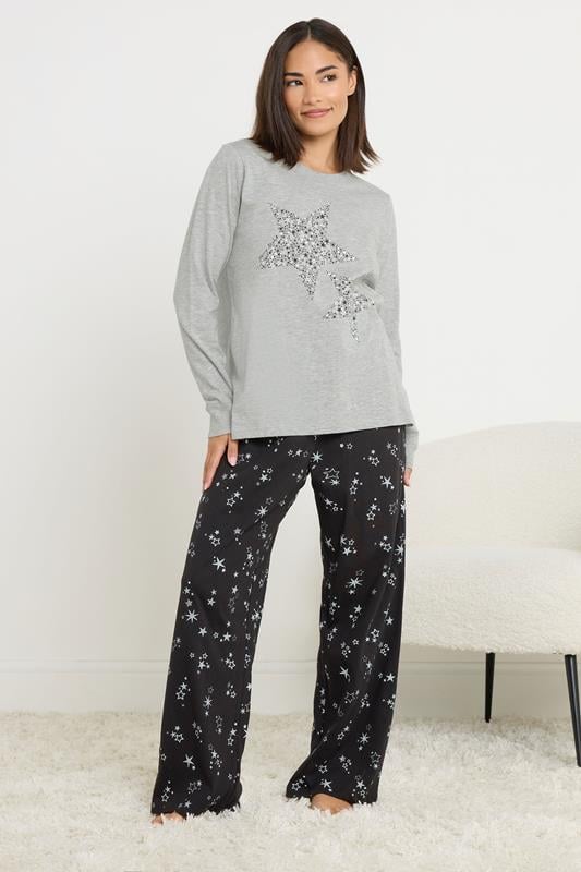 Petite  PixieGirl Petite Black Star Graphic Wide Leg Pyjama Set