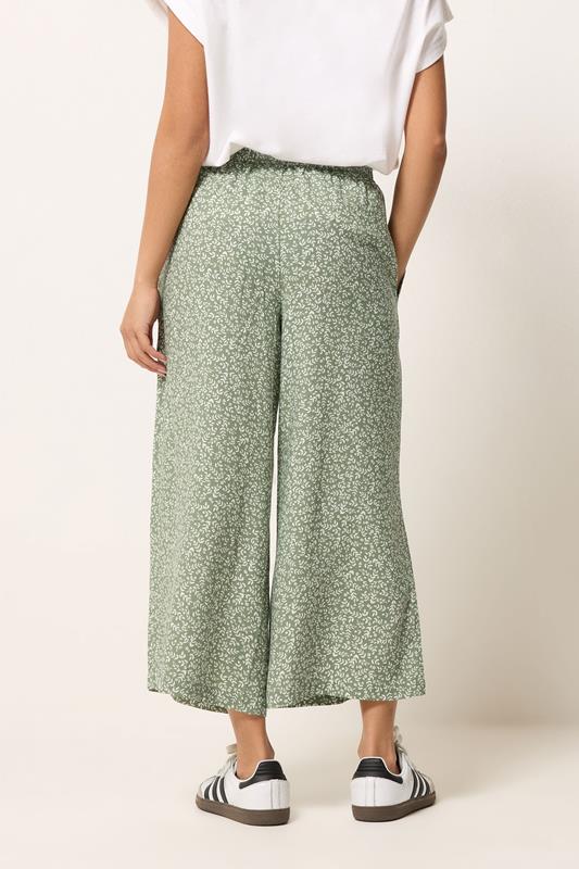 PixieGirl Petite Women's Sage Green Leaf Print Cropped Trousers