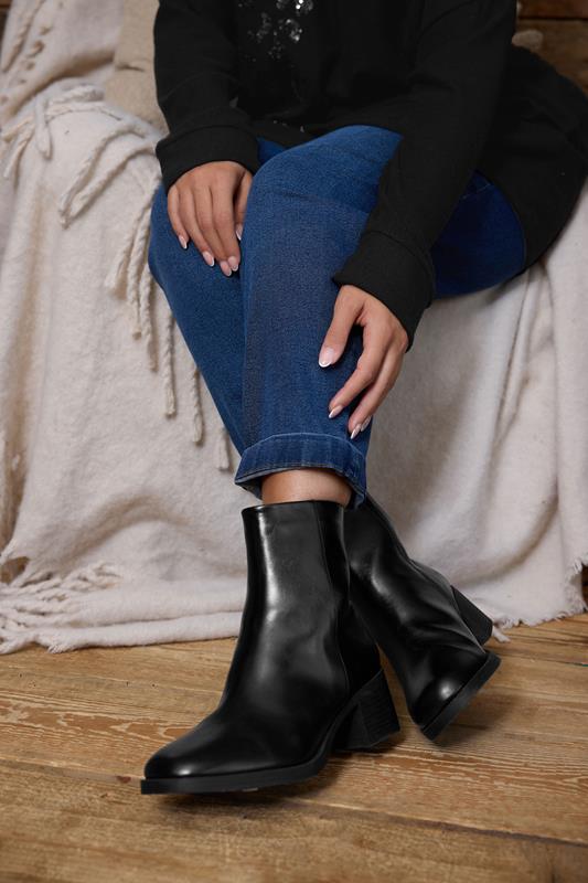 Plus Size  Yours Black Faux Leather Square Toe Chelsea Boots In Extra Wide EEE Fit