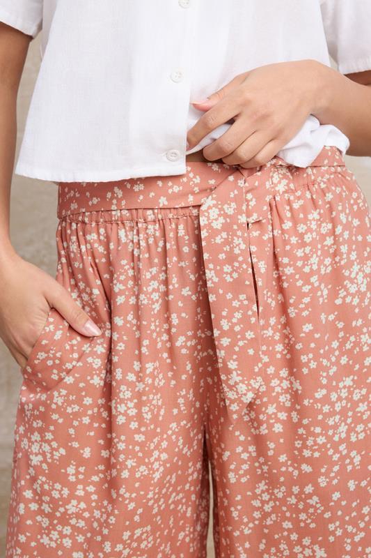 PixieGirl Petite Women's Coral Pink Ditsy Floral Cropped Trousers | PixieGirl 4