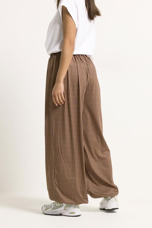 PixieGirl Petite Women's Brown Gingham Balloon Trousers | PixieGirl 2