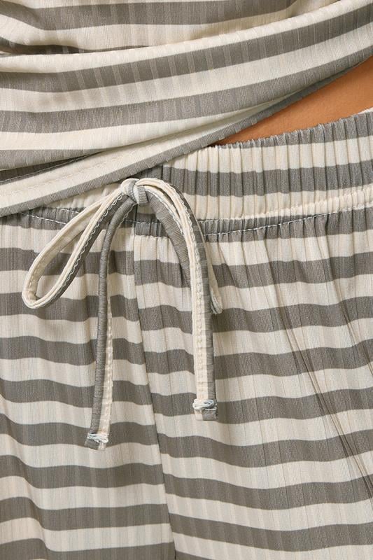 PixieGirl Petite Women's Cream Stripe T-Shirt & Wide Leg Trouser Set | PixieGirl  4