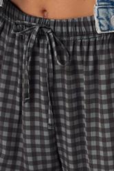 PixieGirl Petite Women's Grey Crinkle Gingham Wide Leg Trousers | PixieGirl 4