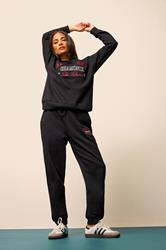 PixieGirl Petite Women's Black 'Apres Ski' Slogan Sweatshirt | PixieGirl 1