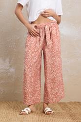 PixieGirl Petite Women's Coral Pink Ditsy Floral Cropped Trousers | PixieGirl 1