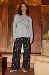 PixieGirl Petite Women's Black Star Graphic Wide Leg Pyjama Set | PixieGirl 1