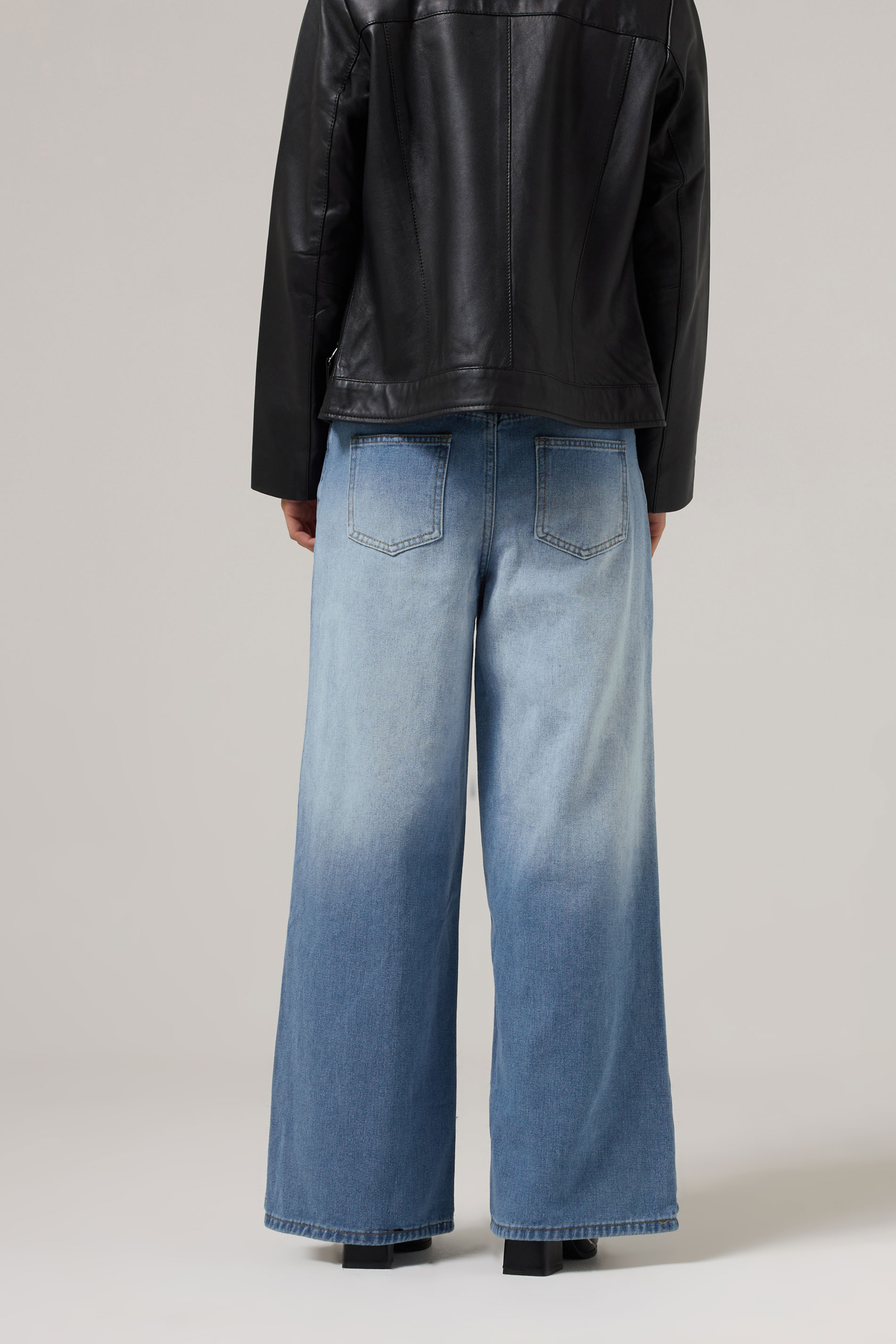 PixieGirl Petite Women's Blue Non-Stretch Seam Front Wide Leg Jeans | PixieGirl 5