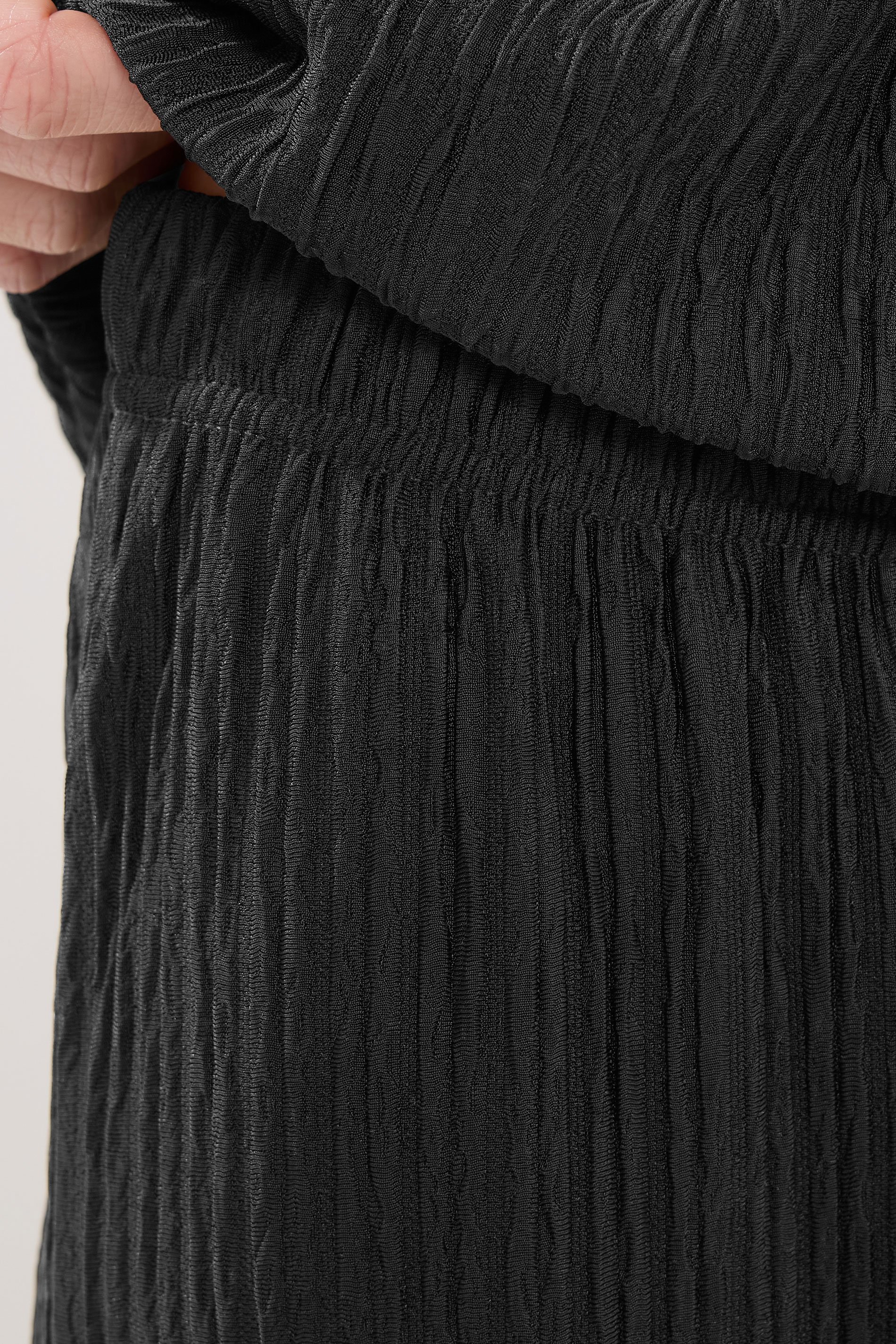 PixieGirl Petite Women's Black Wide Leg Textured Trousers | PixieGirl 4