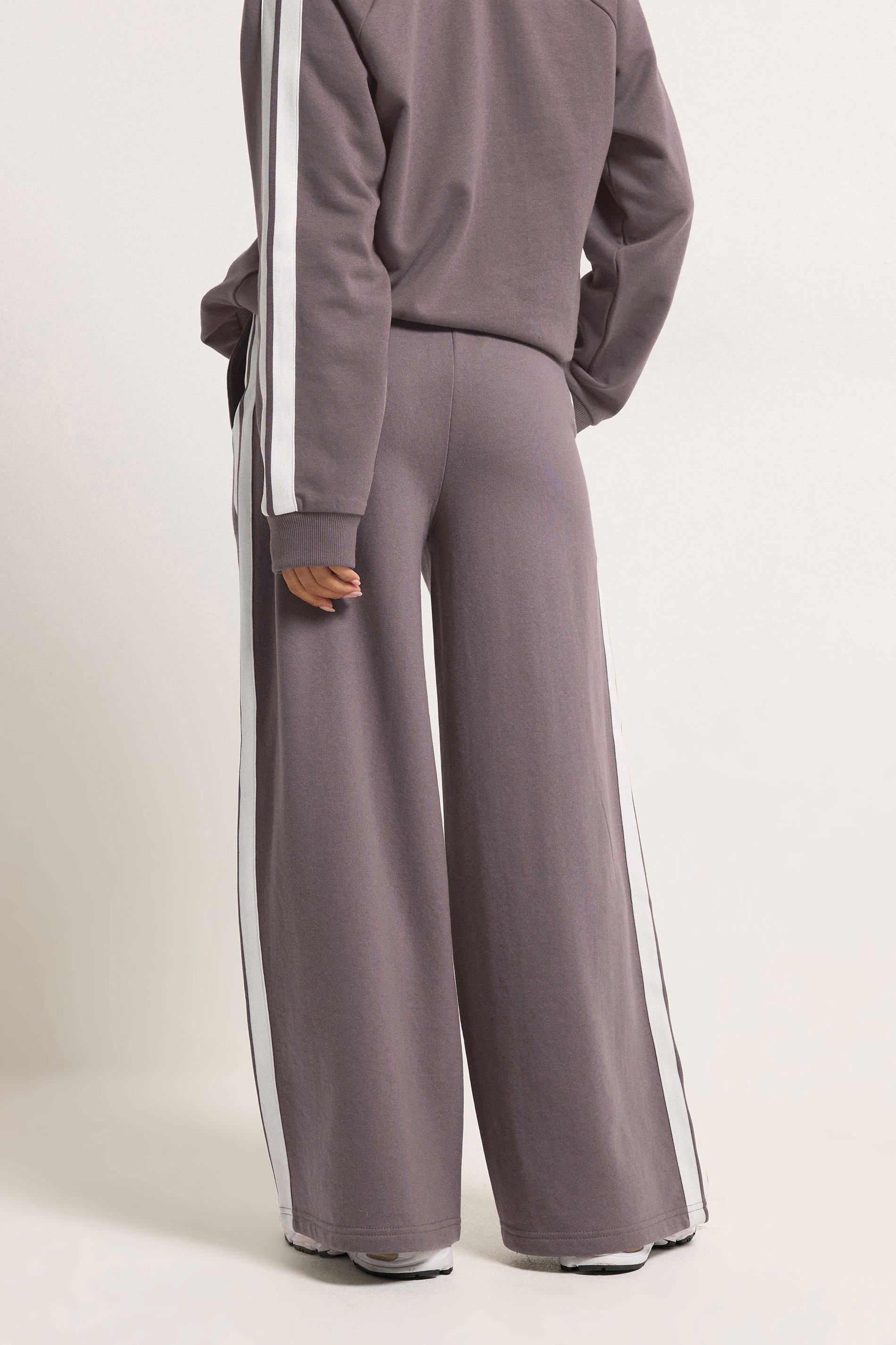 PixieGirl Petite Women's Set Purple Stripe Quarter Zip Sweatshirt & Wide Leg Joggers | PixieGirl 7