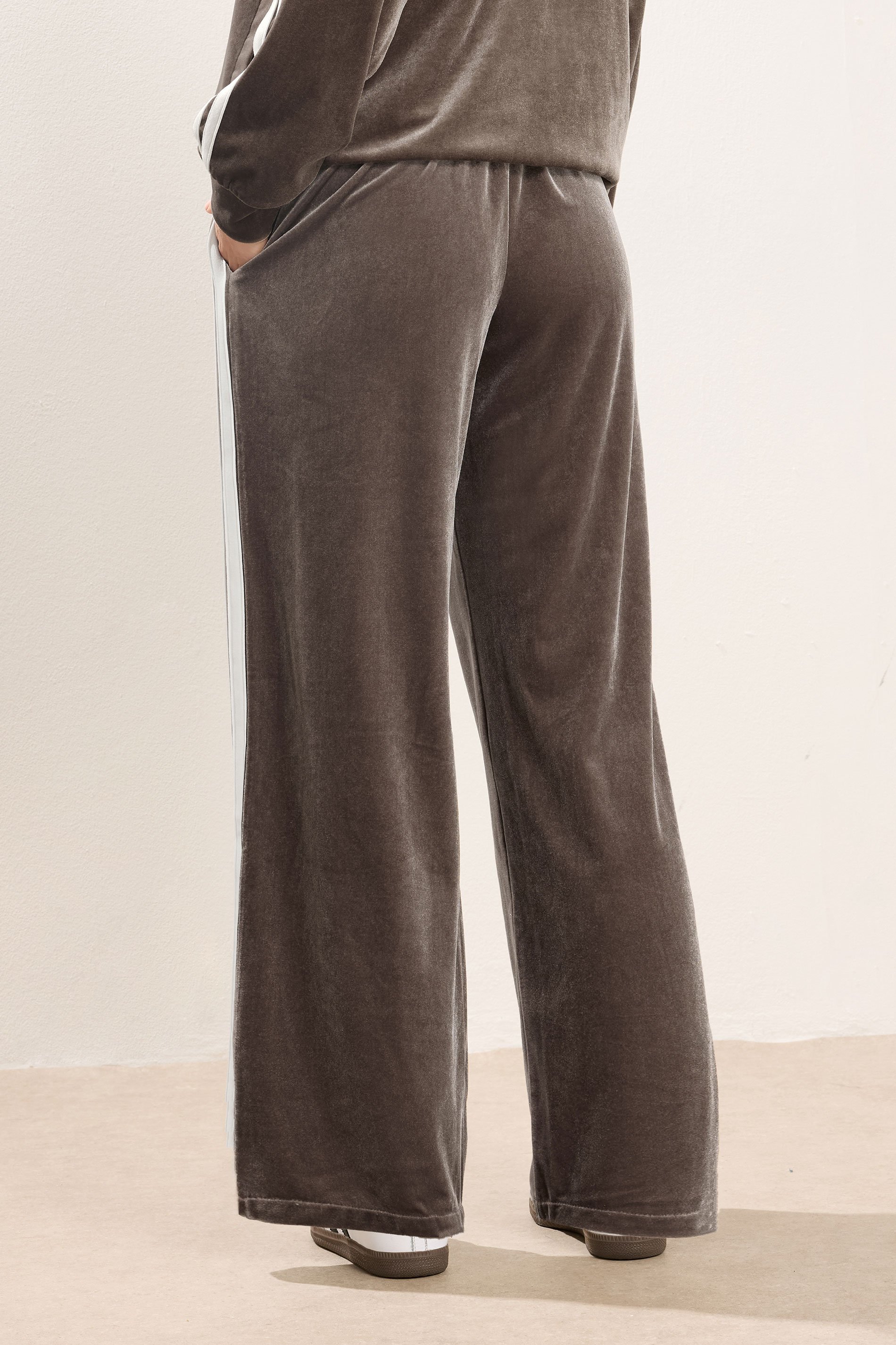  PixieGirl Petite Women's Brown Side Stripe Velvet Wide Leg Trousers | PixieGirl 4