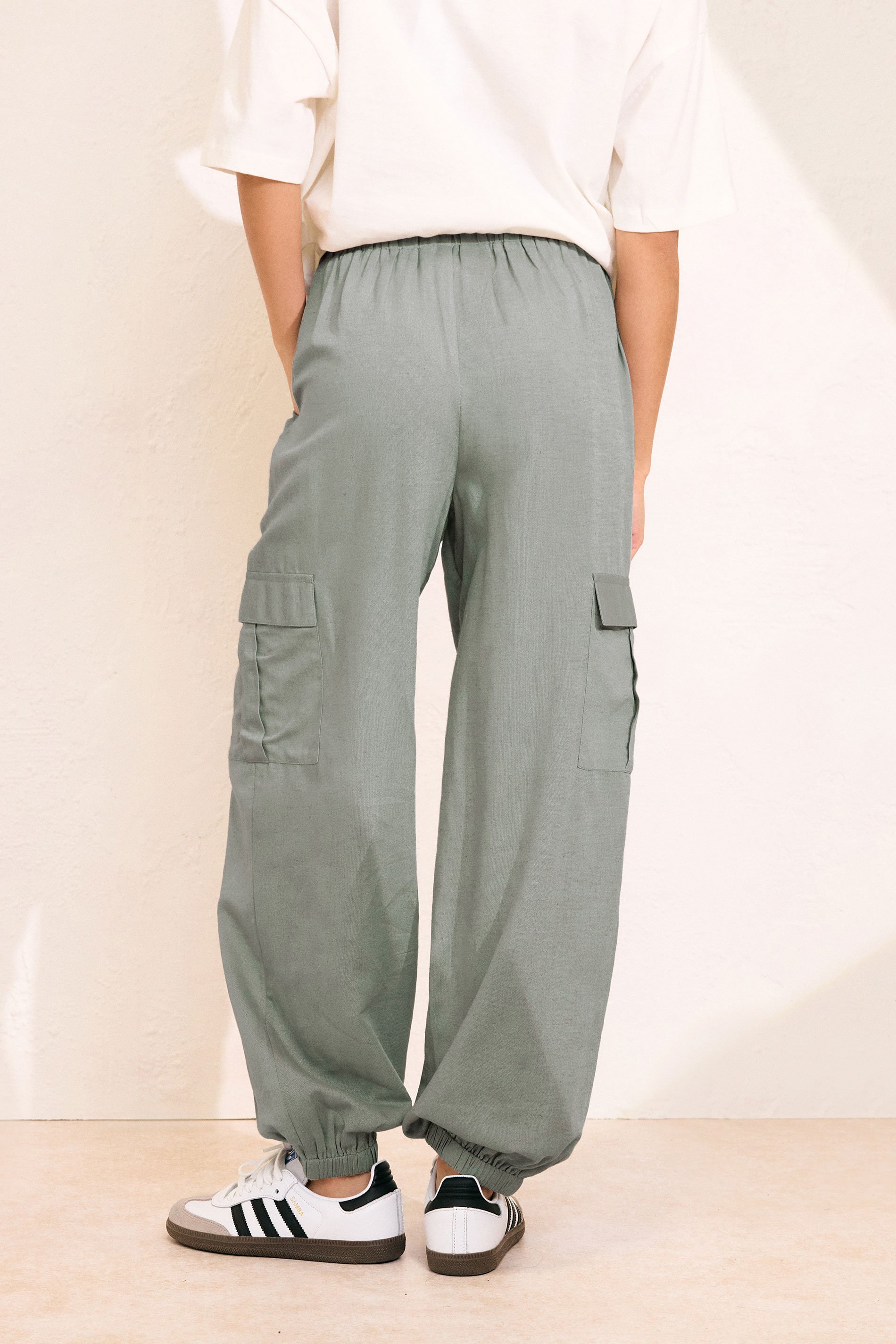 PixieGirl Petite Women's Grey Linen Cargo Cuffed Joggers | PixieGirl 4