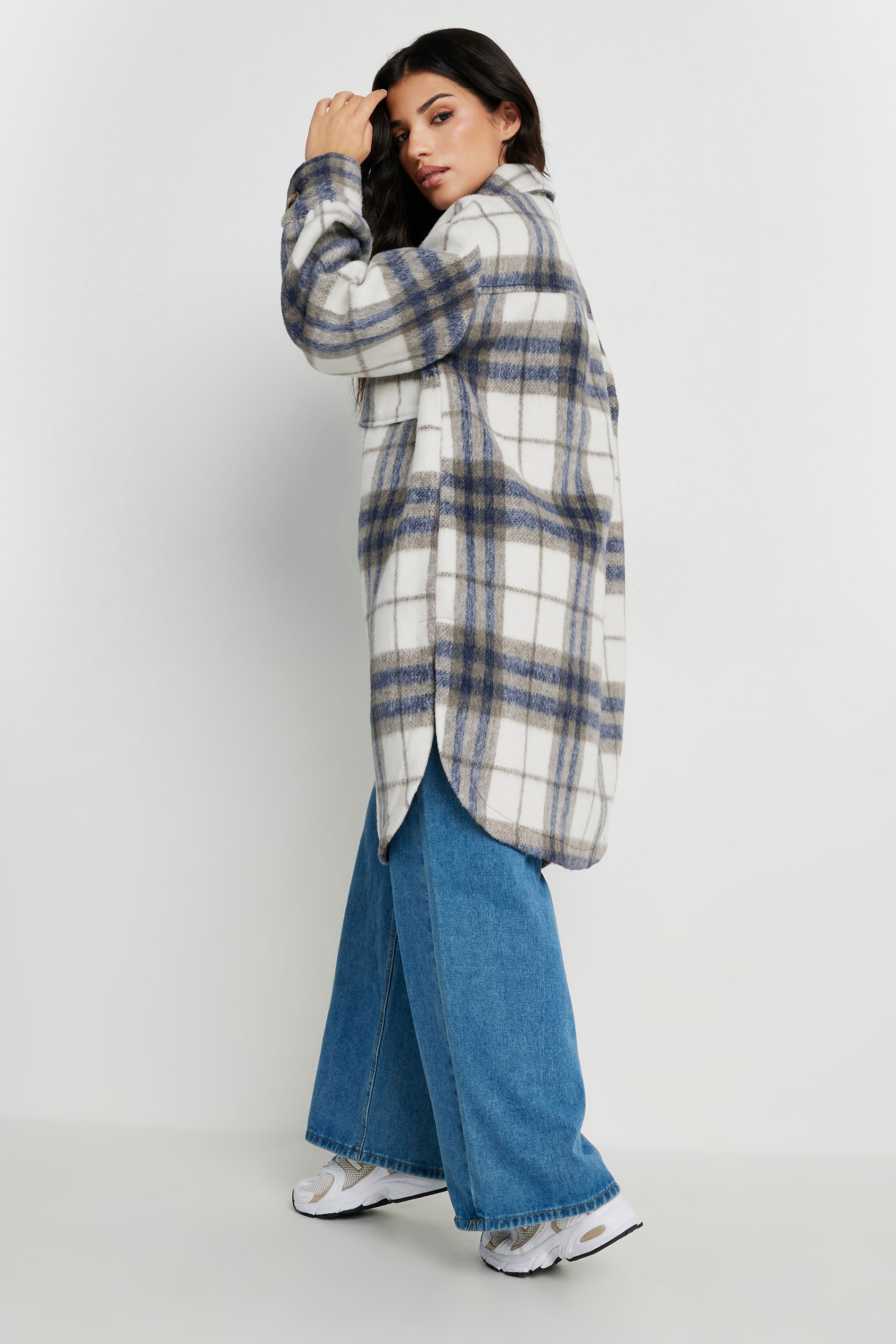 PixieGirl Petite Women's Blue Blurred Check Print Longline Shacket | PixieGirl 5