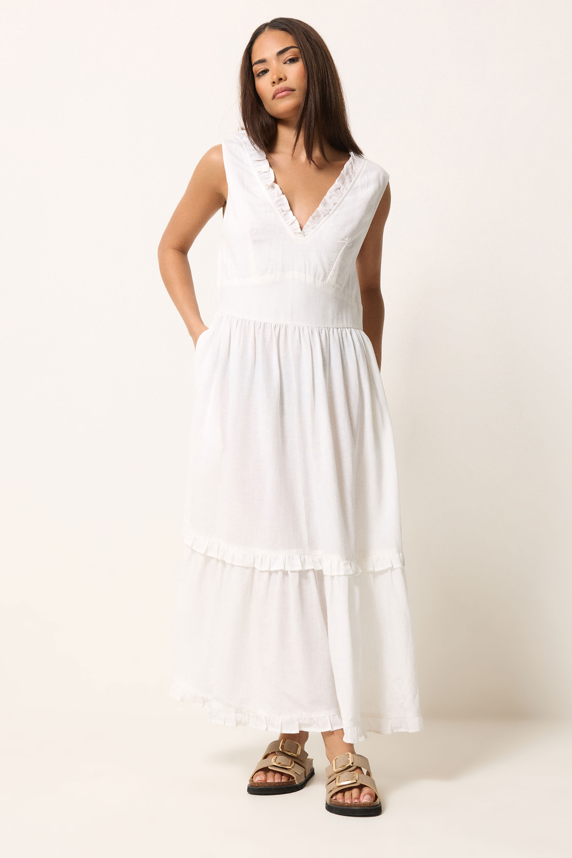 women's cream colored dresses Casual Wrap Maxi Dress Long Sleeve Wedding Guest Elegant A-Line Deep V-Neck with Pockets Dresses Beige-S at Amazon Women's Clothing store LaunchDate2026_07_05 * Dress is of Pleated Maxi Dresses | Color:Oatmeal/Black