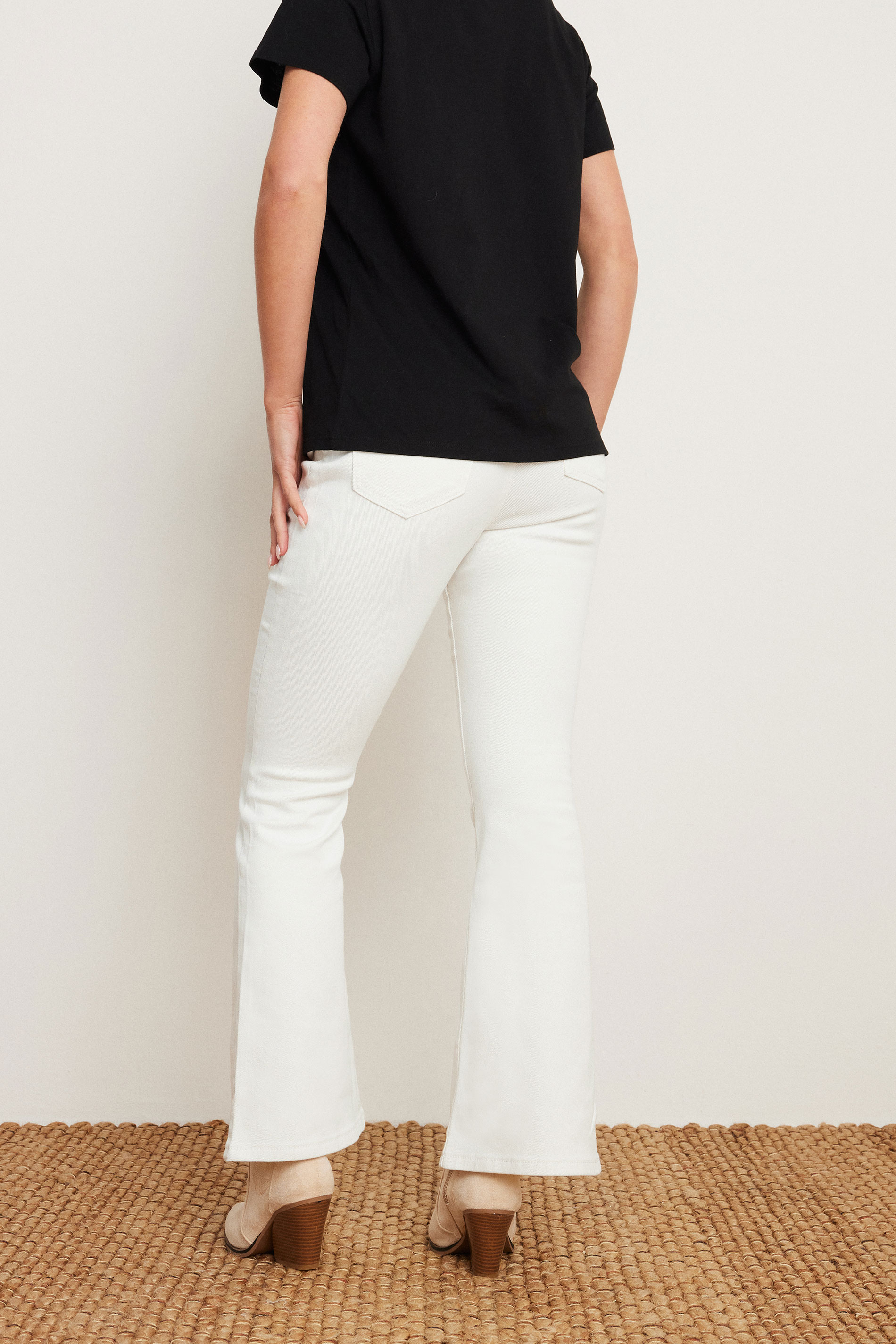 PixieGirl Petite Women's White Flared Jeans | PixieGirl 4